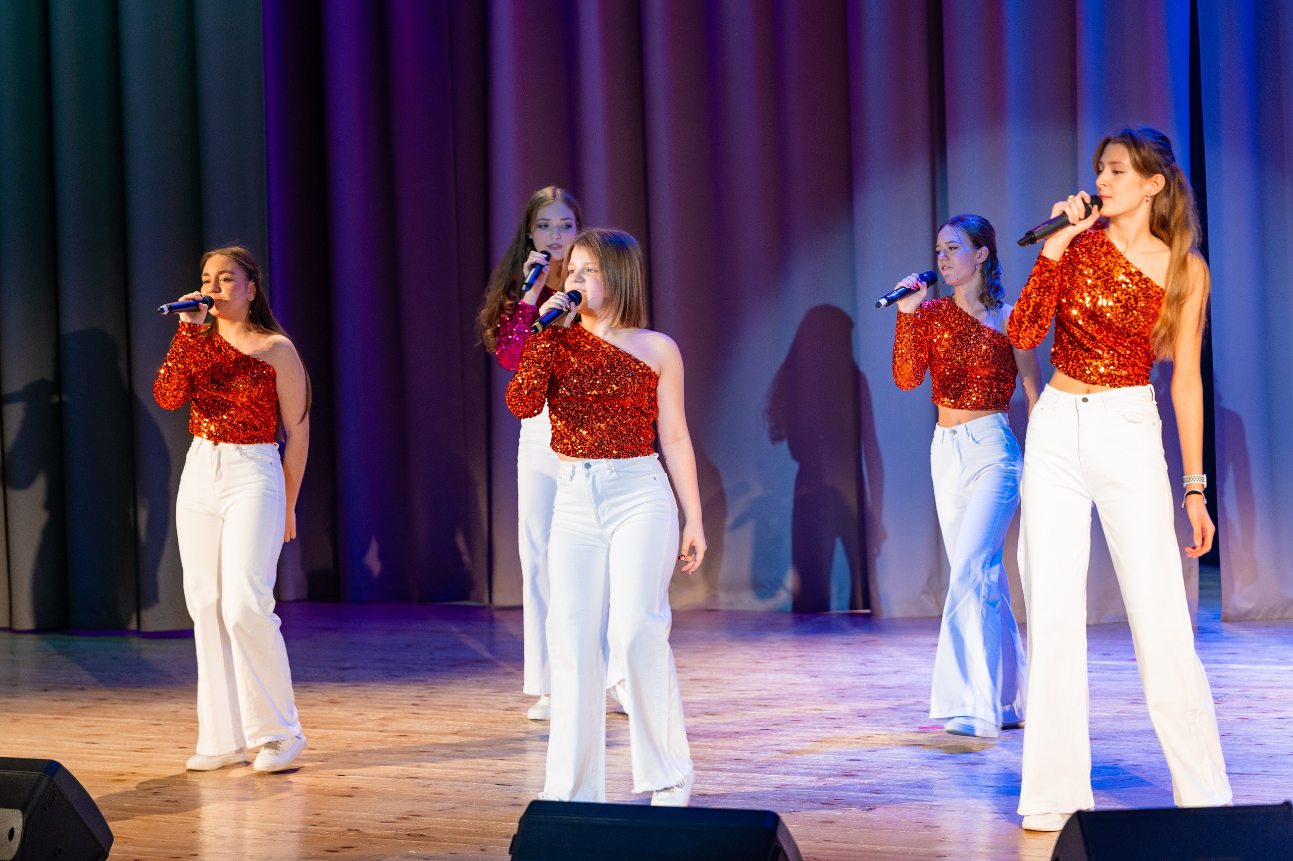 Концерт ДК Буривестник. Фотограф Никита Комаров