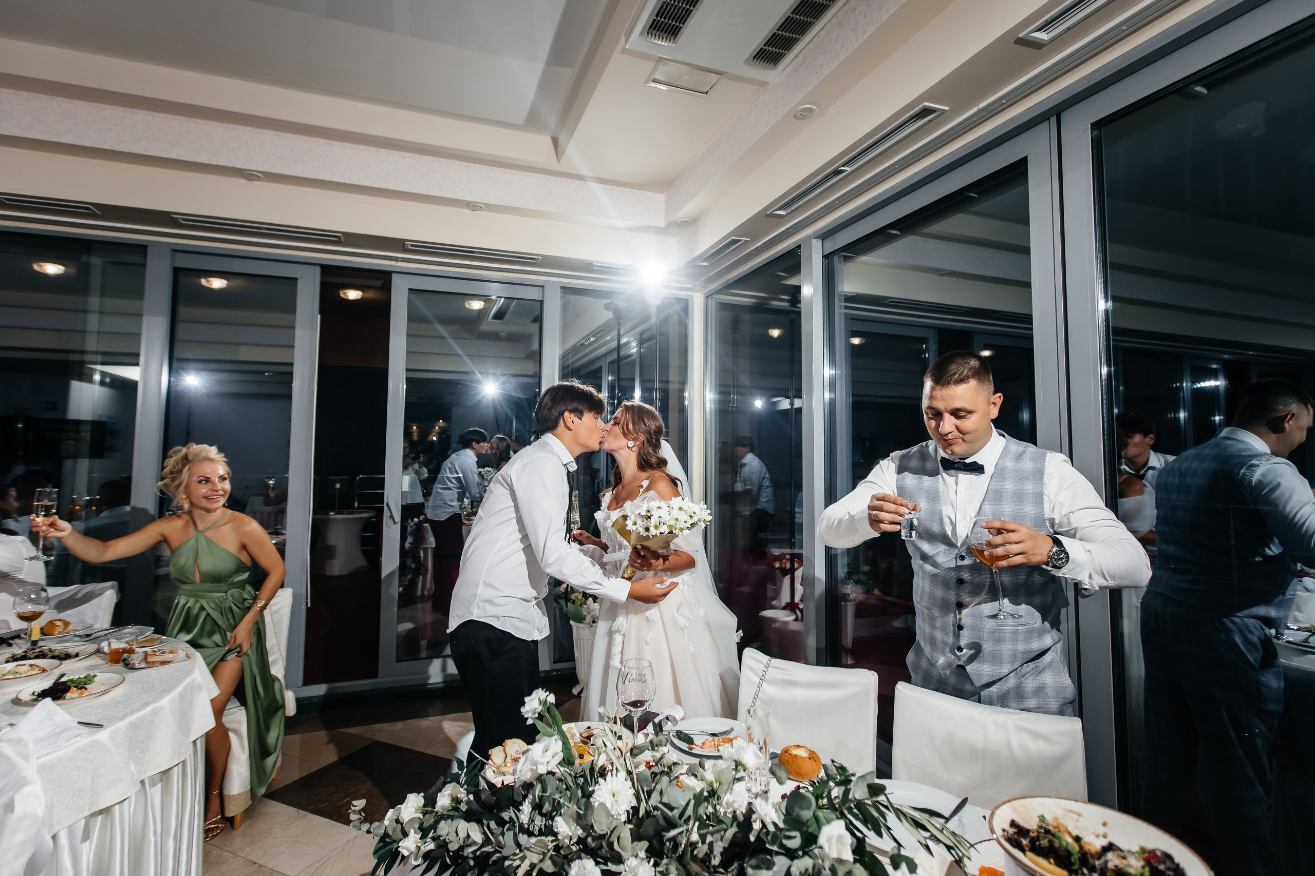 Анонс свадьбы Ксюши и Ивана. Свадебный фотограф в Крыму и Севастополе Ольга Баскакова