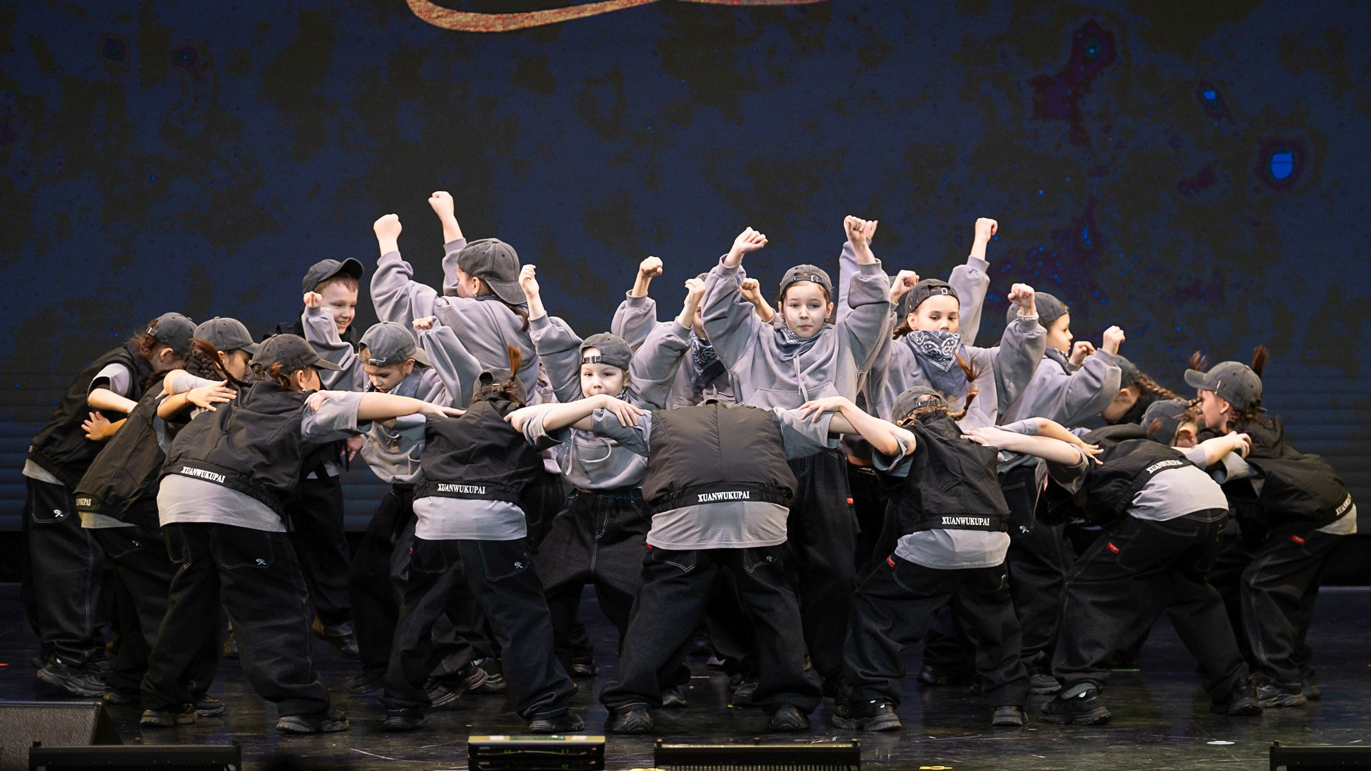 Живи танцуя 26.04.26. Репортажный фотограф в Казани Павел Серпокрылов