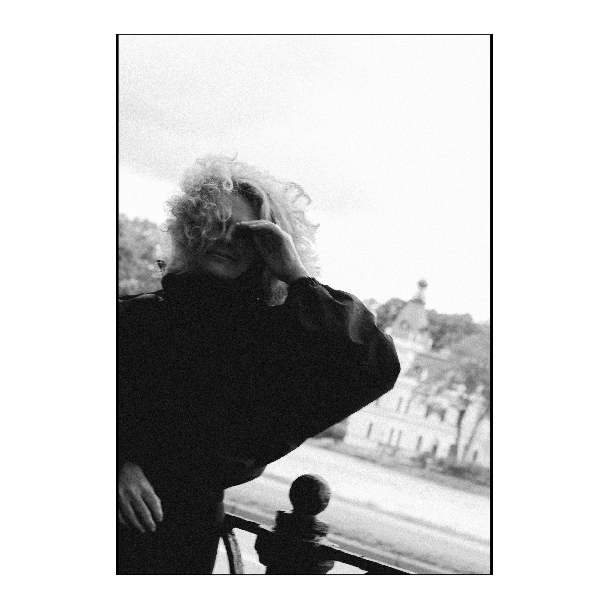 Female portrait. AI — artist | Documentary Photographer St. Petersburg, Milan