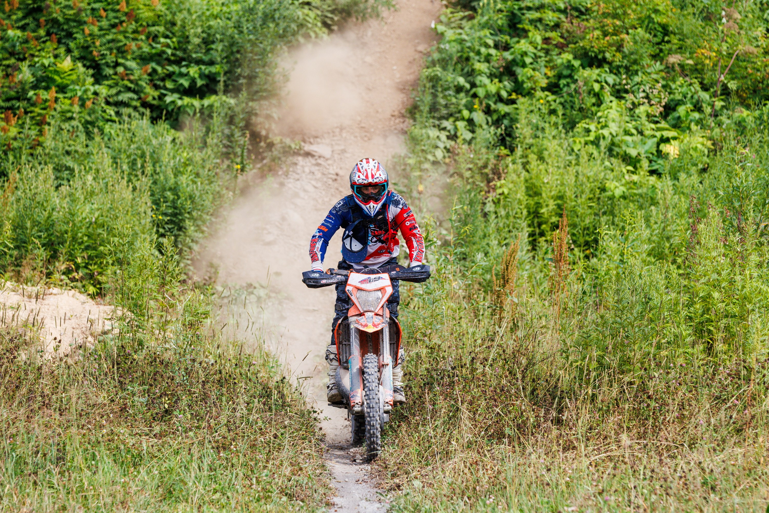 NPR-2025. Свадебный, семейный и репортажный фотограф в Южно-Сахалинске Артур Петросян