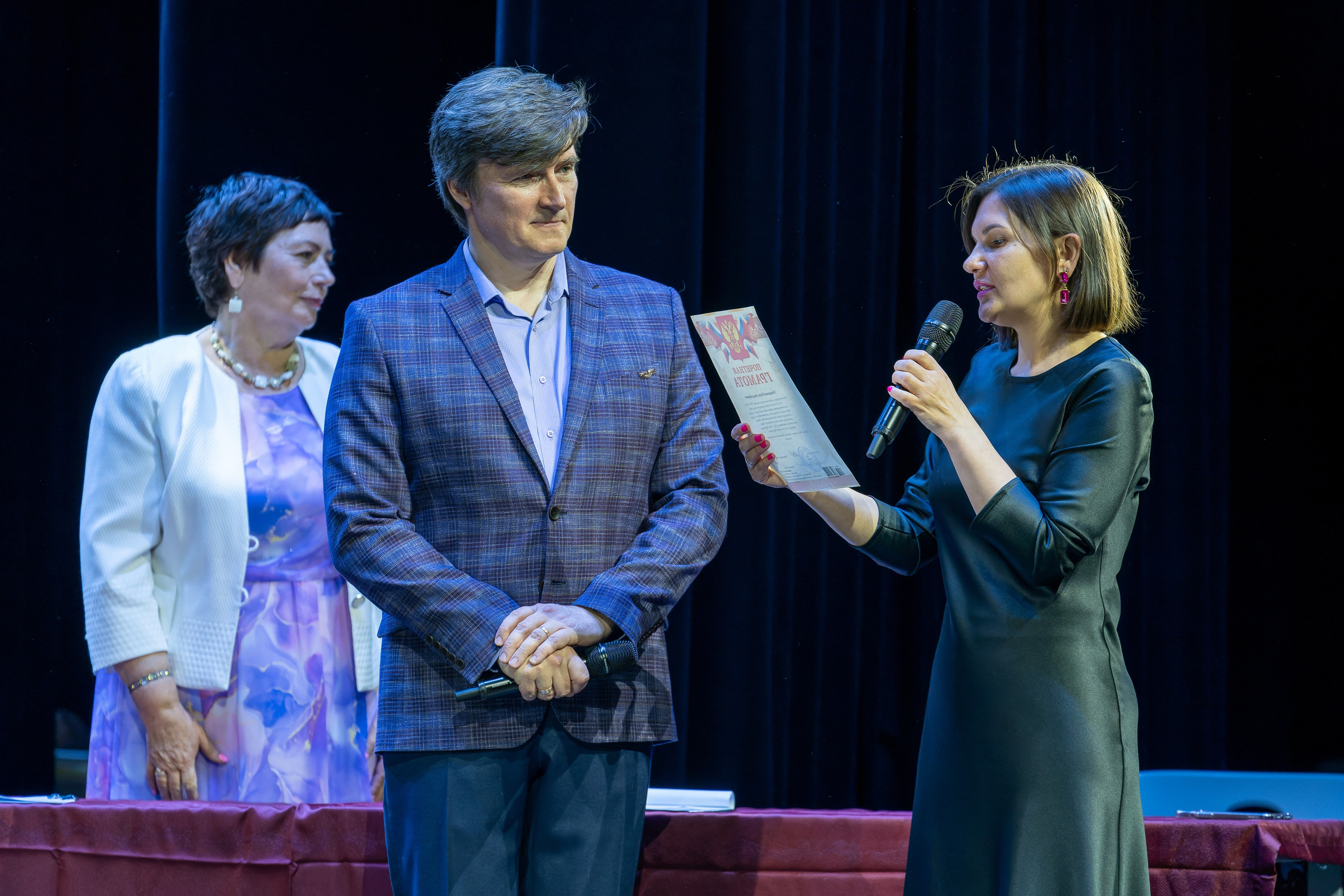 Последний звонок, выпускной в школе. «Студия DRONAVT`s» — видеосъёмка и фотография г. Москва