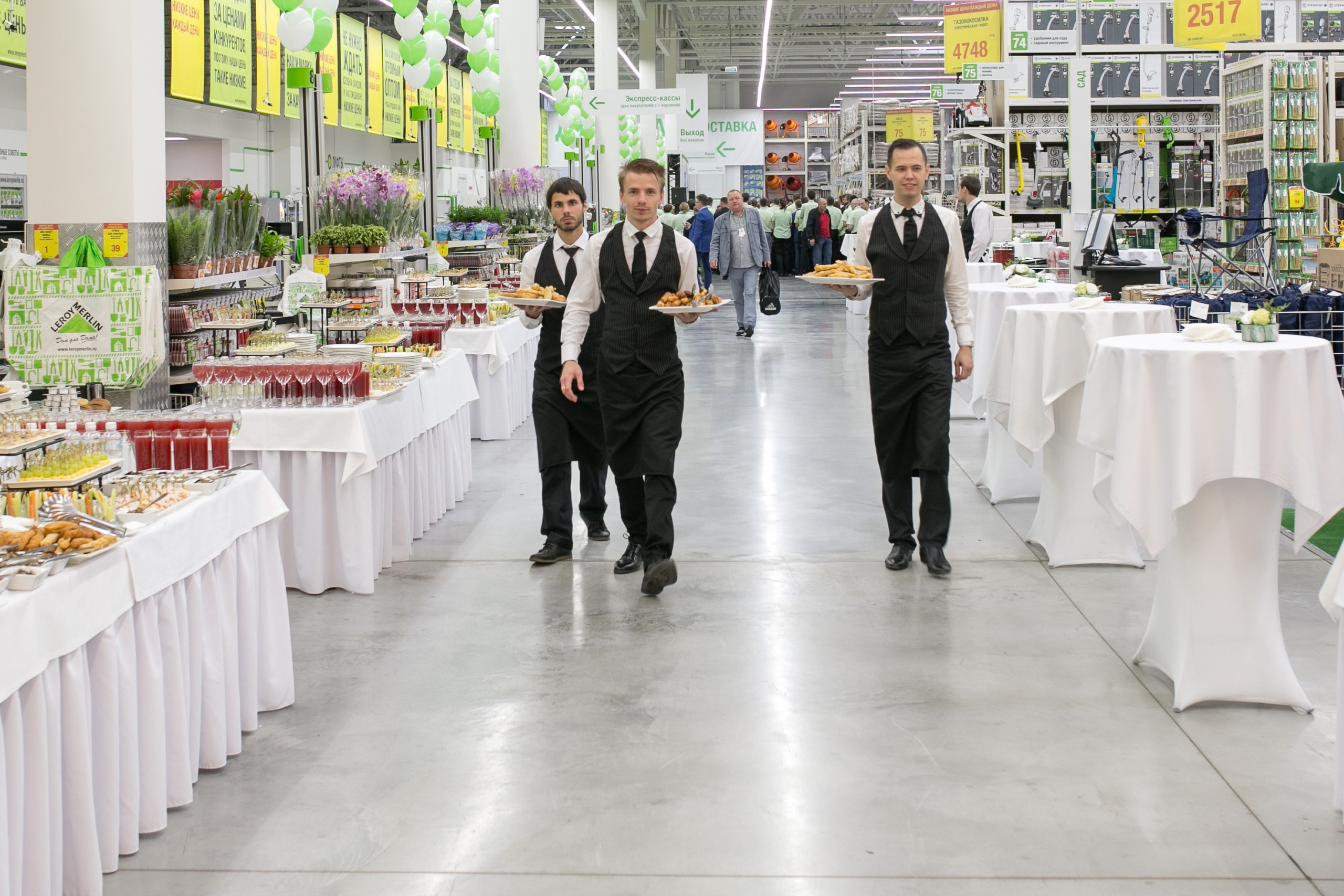 Репортажная фотосъемка открытия магазина в Санкт-Петербурге. Свадебный и Репортажный фотограф в Санкт-Петербурге