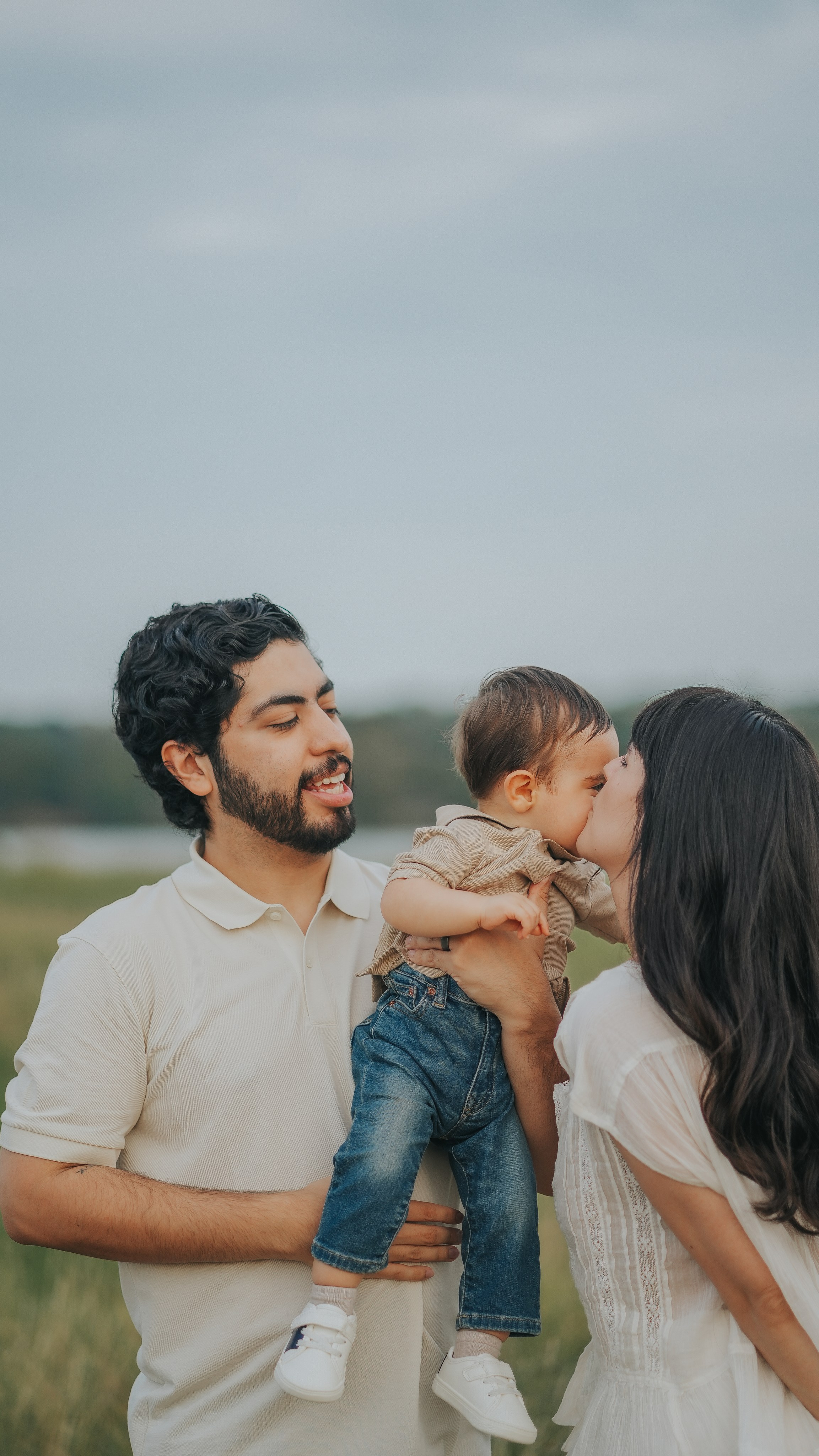 Golden hour Family session — Austin Photography
