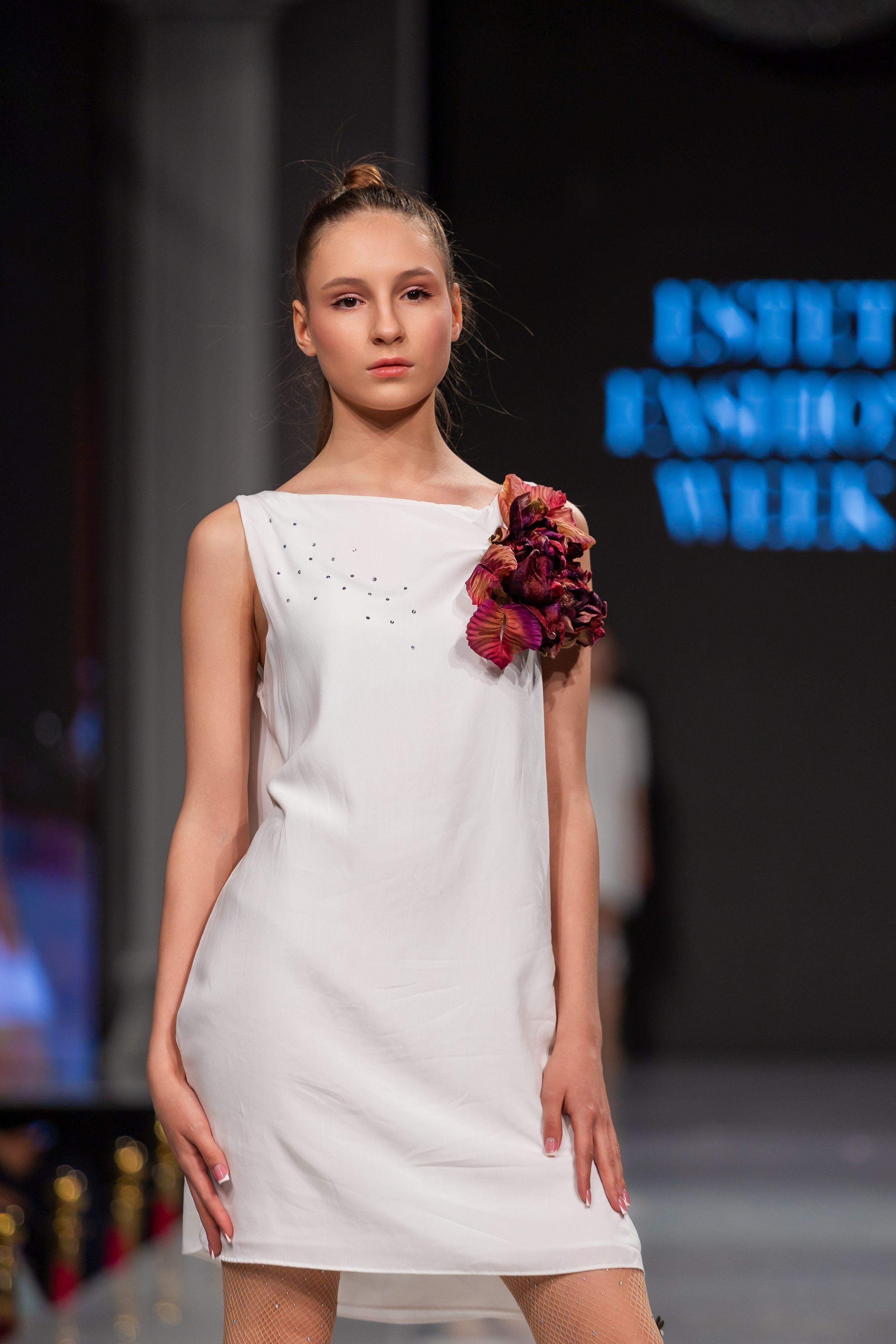 Estet Fashion Week. Photomantis