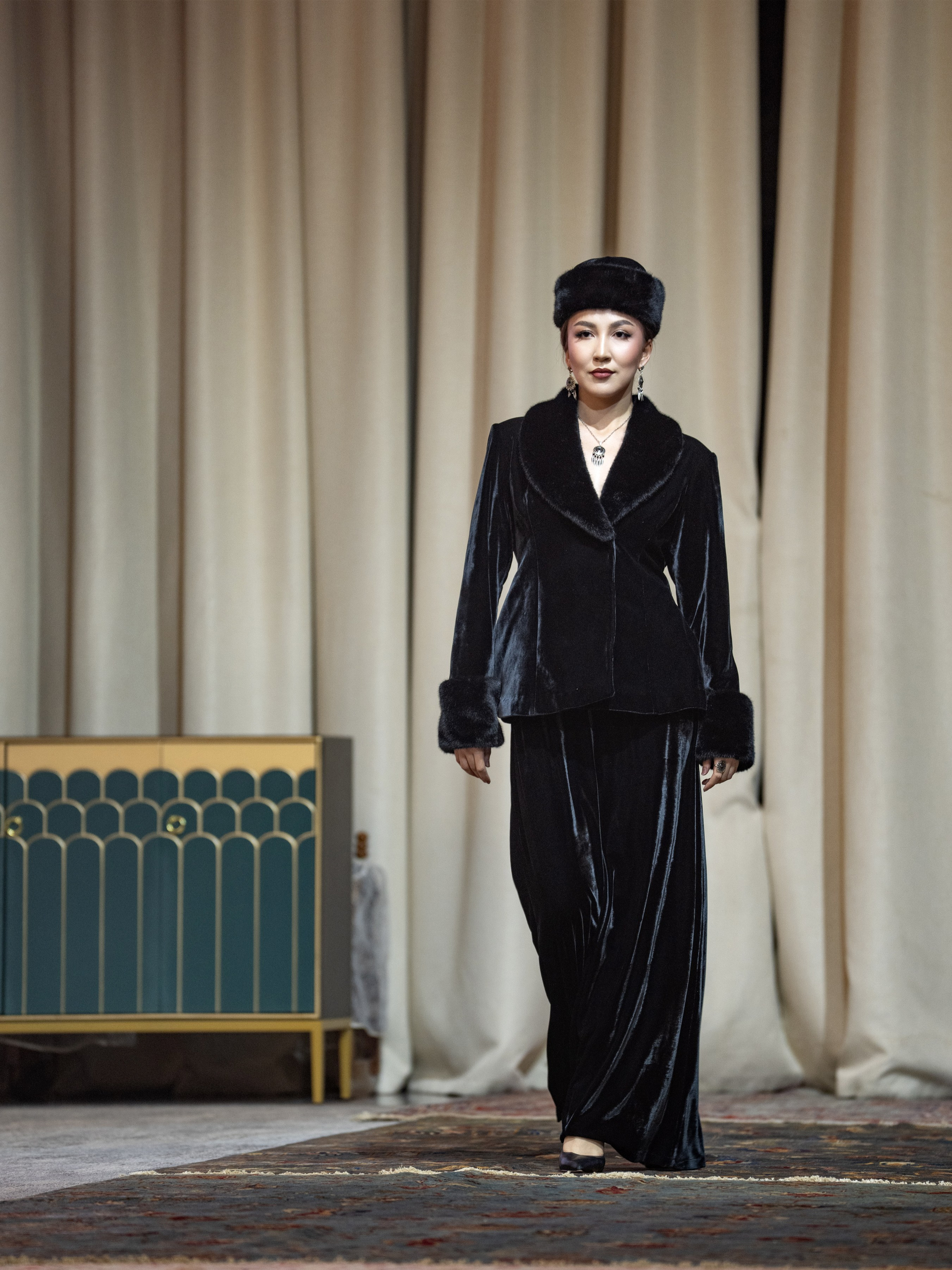 Khanshaiym brand. Сайт Алматинского НЮ АРТ, будуар и фэшн фотографа Дениса Карпенко