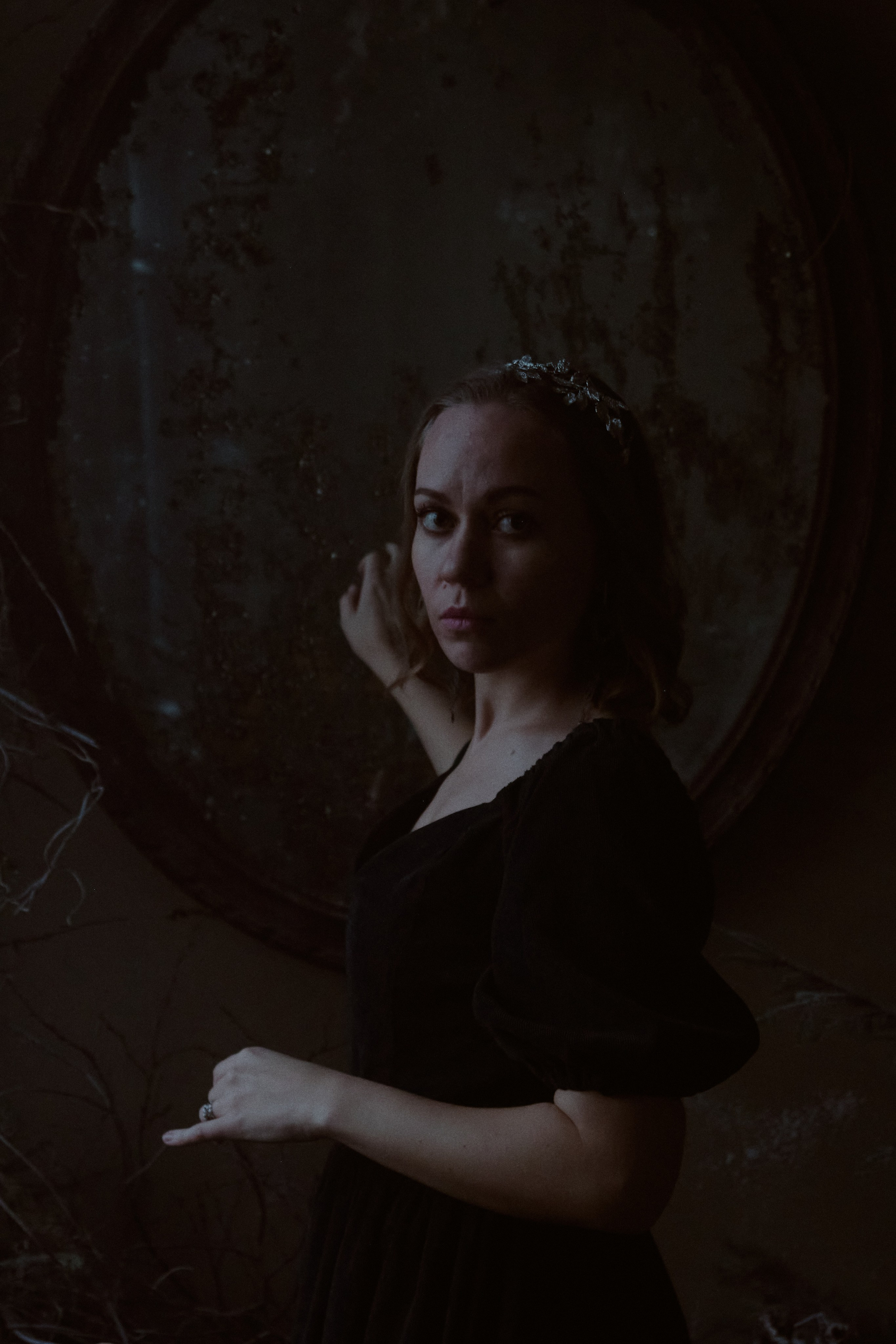 Тень. Фотограф лавстори Москва/МО Приятелева Ангелина