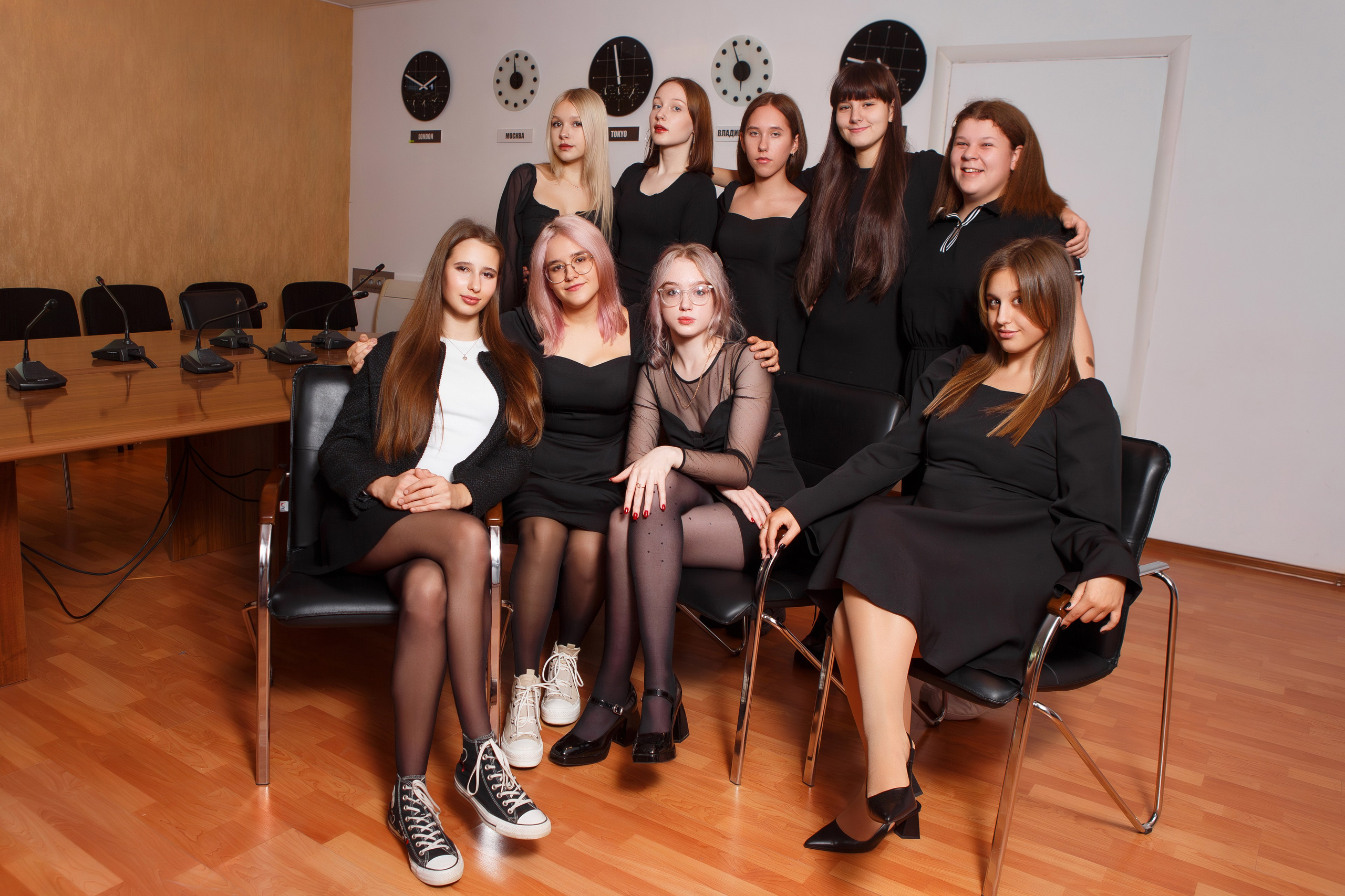 ФОТОСЕССИЯ ДЛЯ 9 КЛАССА «ГИМНАЗИЯ». ТВОЙ АЛЬБОМ / ТВОИ ПРАВИЛА