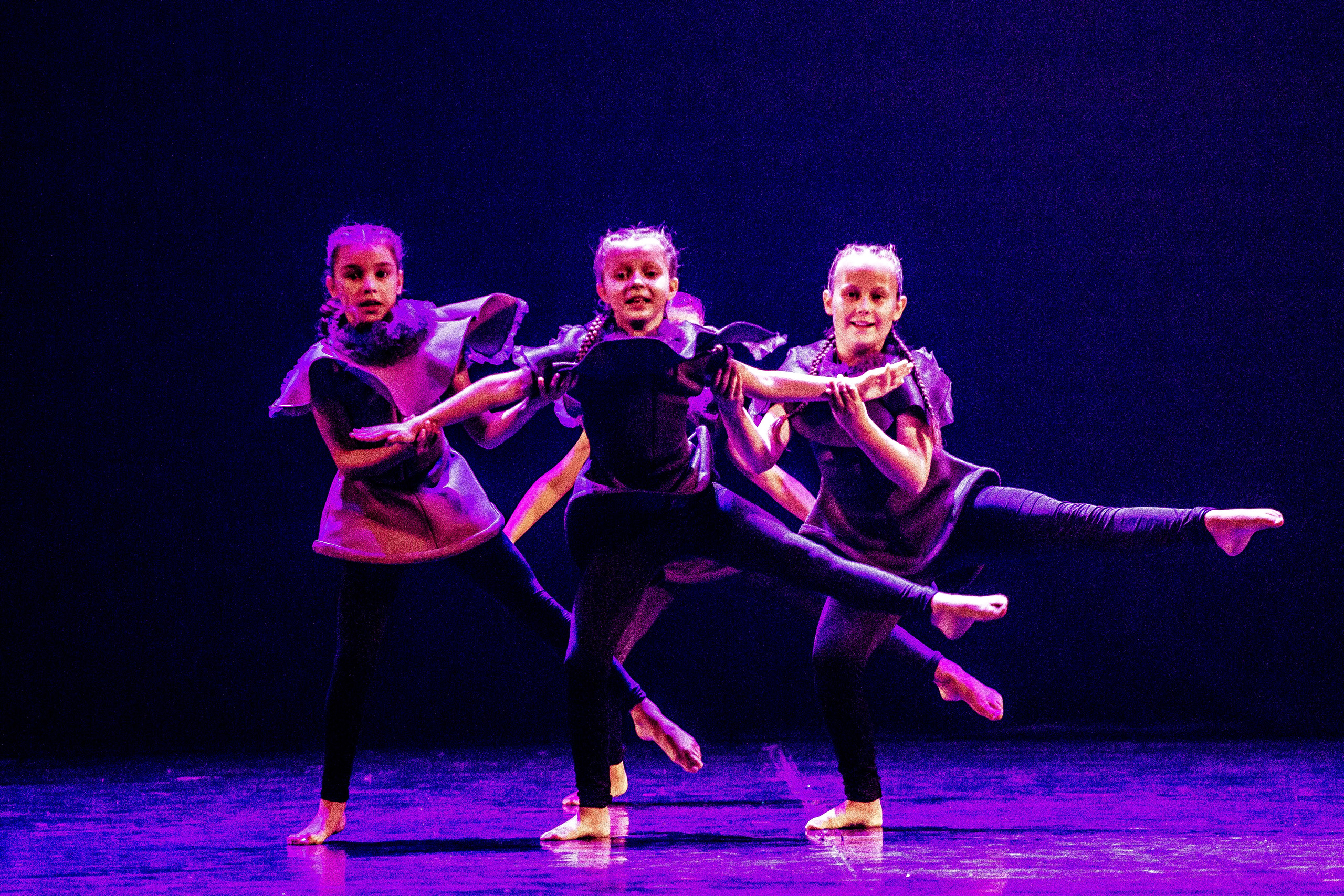 ОТЧЕТНЫЙ КОНЦЕРТ ХОРЕОГРАФИЧЕСКОЙ ШКОЛЫ НИКА. Фотограф в Сочи Юрий Шептаев