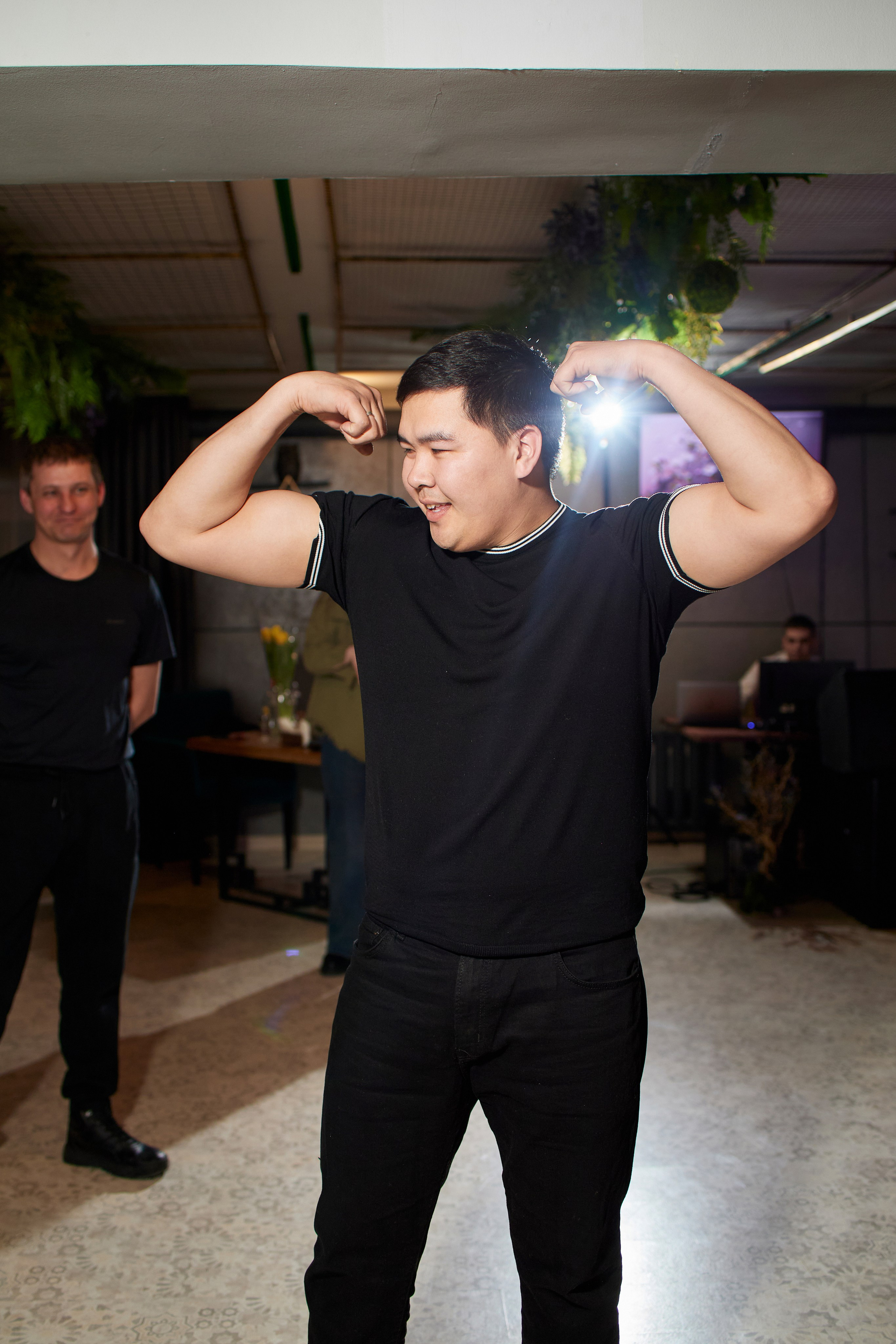 MAXIM & DAMIR | FOREST BAR | 8 МАРТА! 2-й вечер. Главная