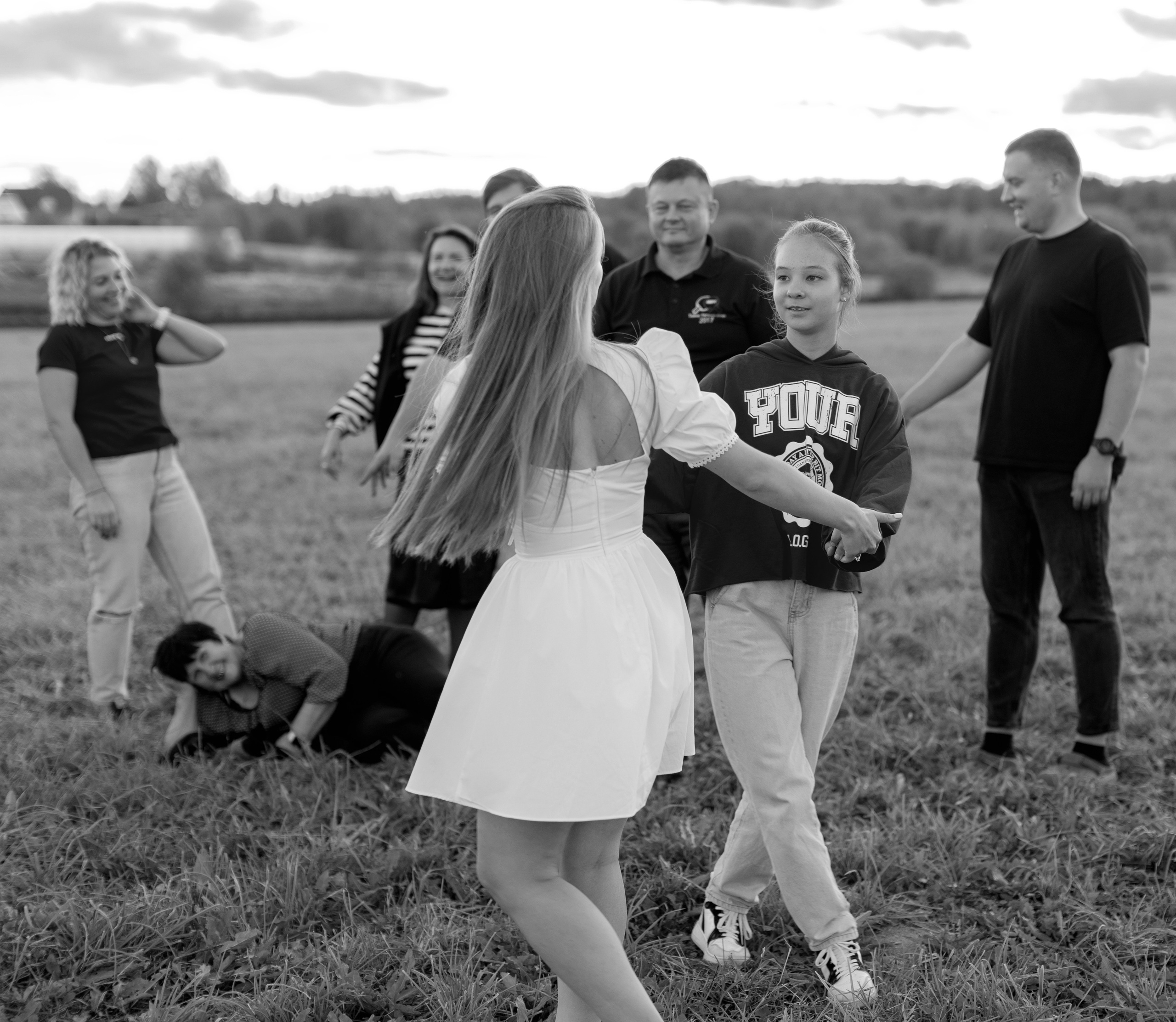 Юбилей в поле. Детский и семейный фотограф Зоя Павкина