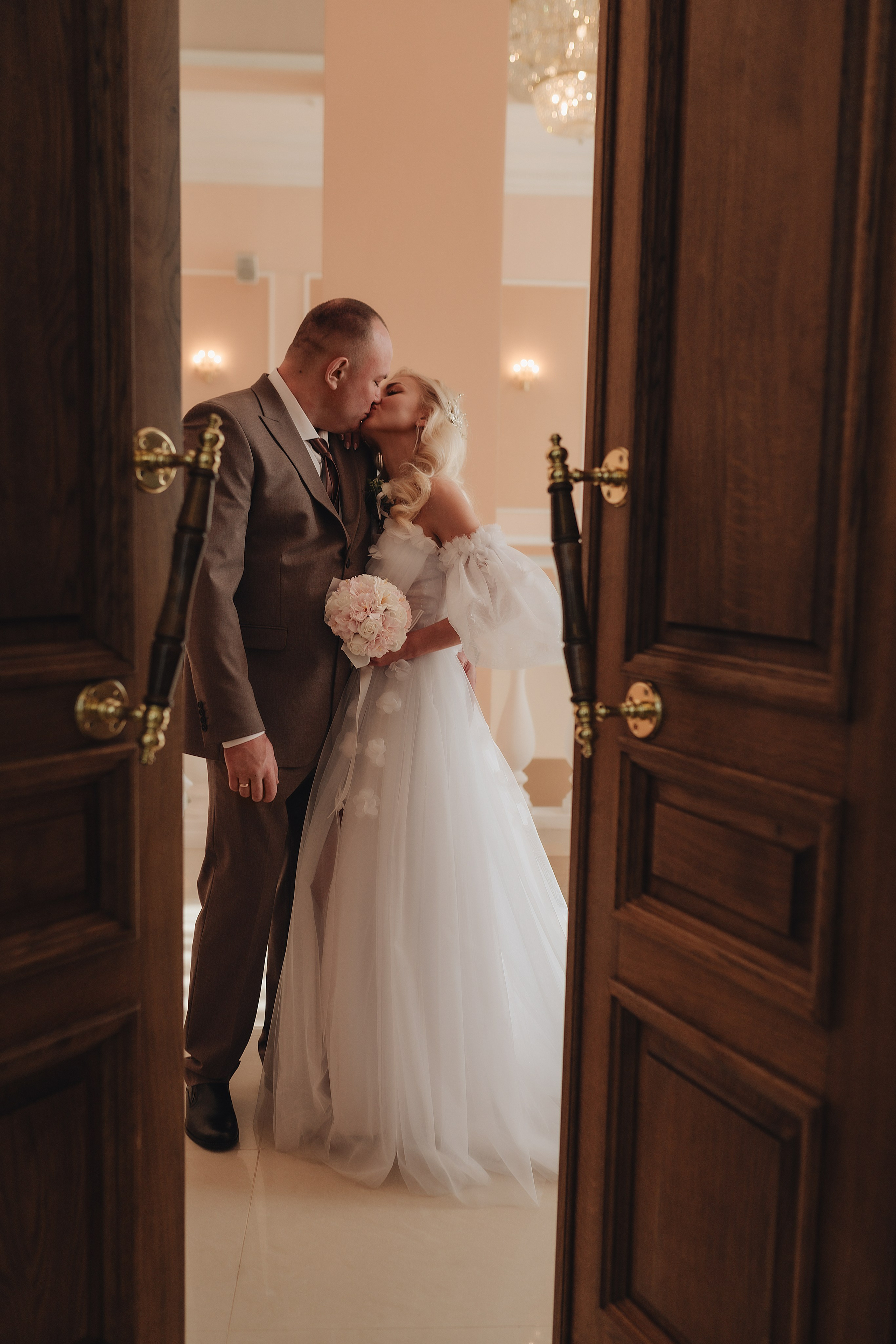 Александра и Юрий. Фотограф Карина Шмулёва. Воронеж и область