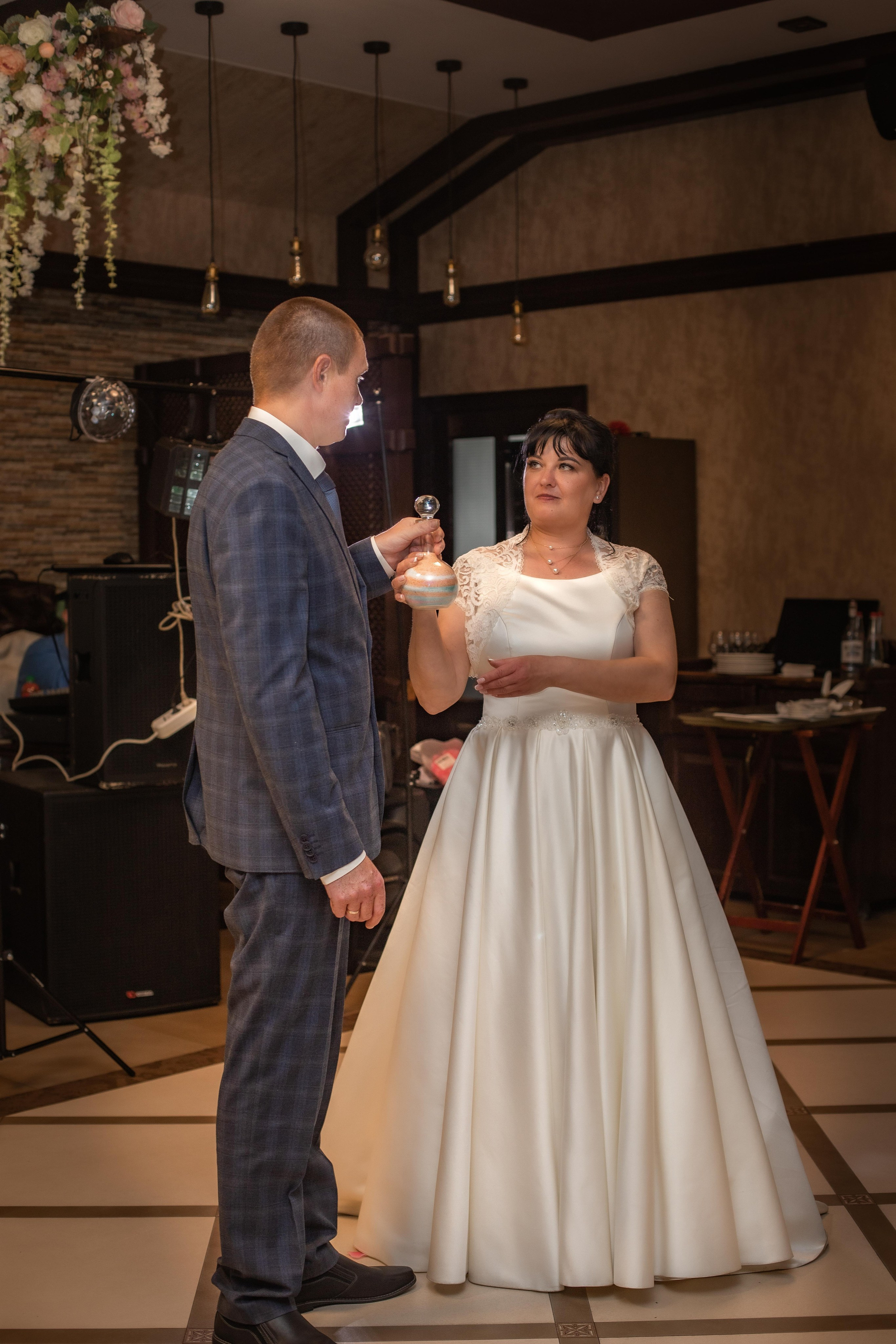 Репортаж торжества в ресторане. Семейный свадебный интерьерный фотограф Тверь Санкт- Марина Свистунова