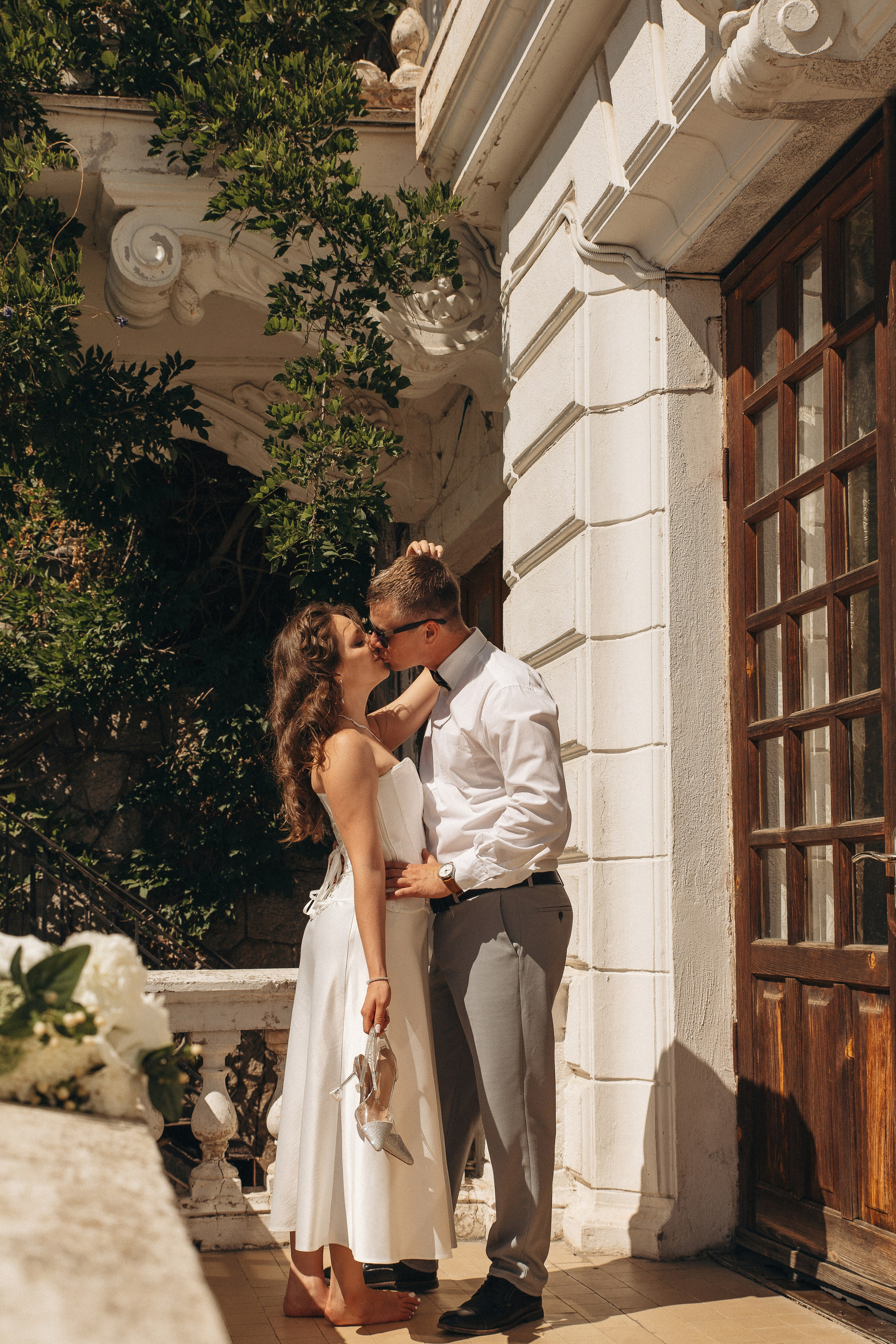 Свадебная фото прогулка в Крыму. Семейный фотограф в Ялте