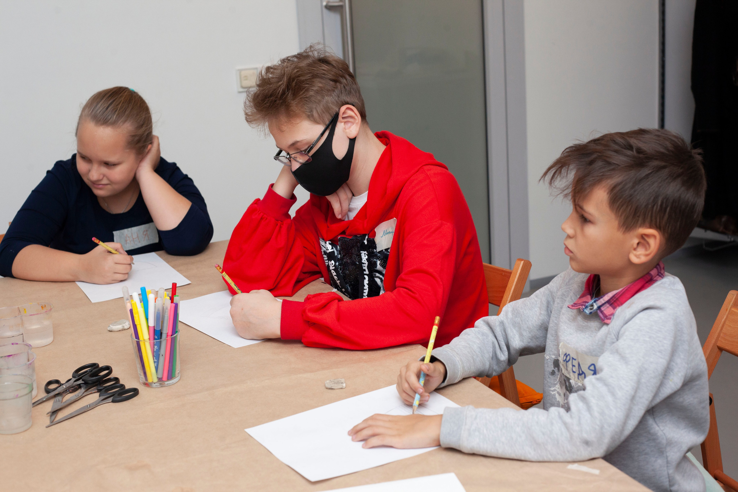 Детский мастер-класс в ММОМА. Stanislav Baryshev — People. Emotions. Atmosphere