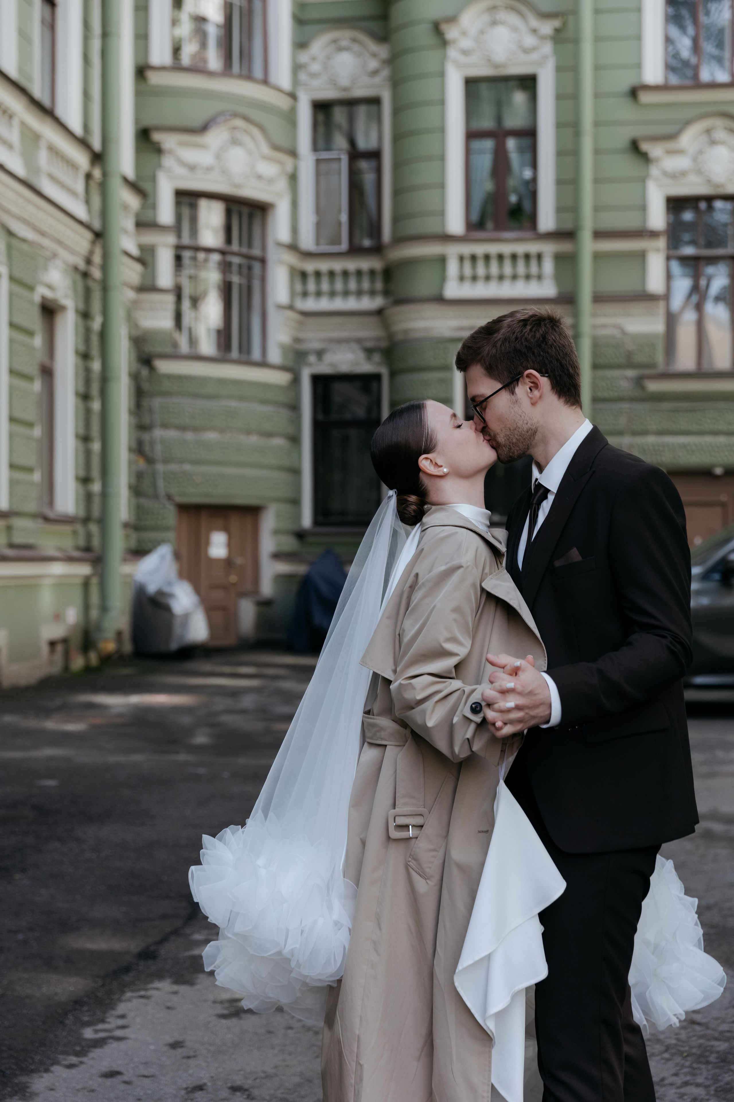Двери Петроградки. Свадебный и репортажный фотограф в Санкт-Петербурге