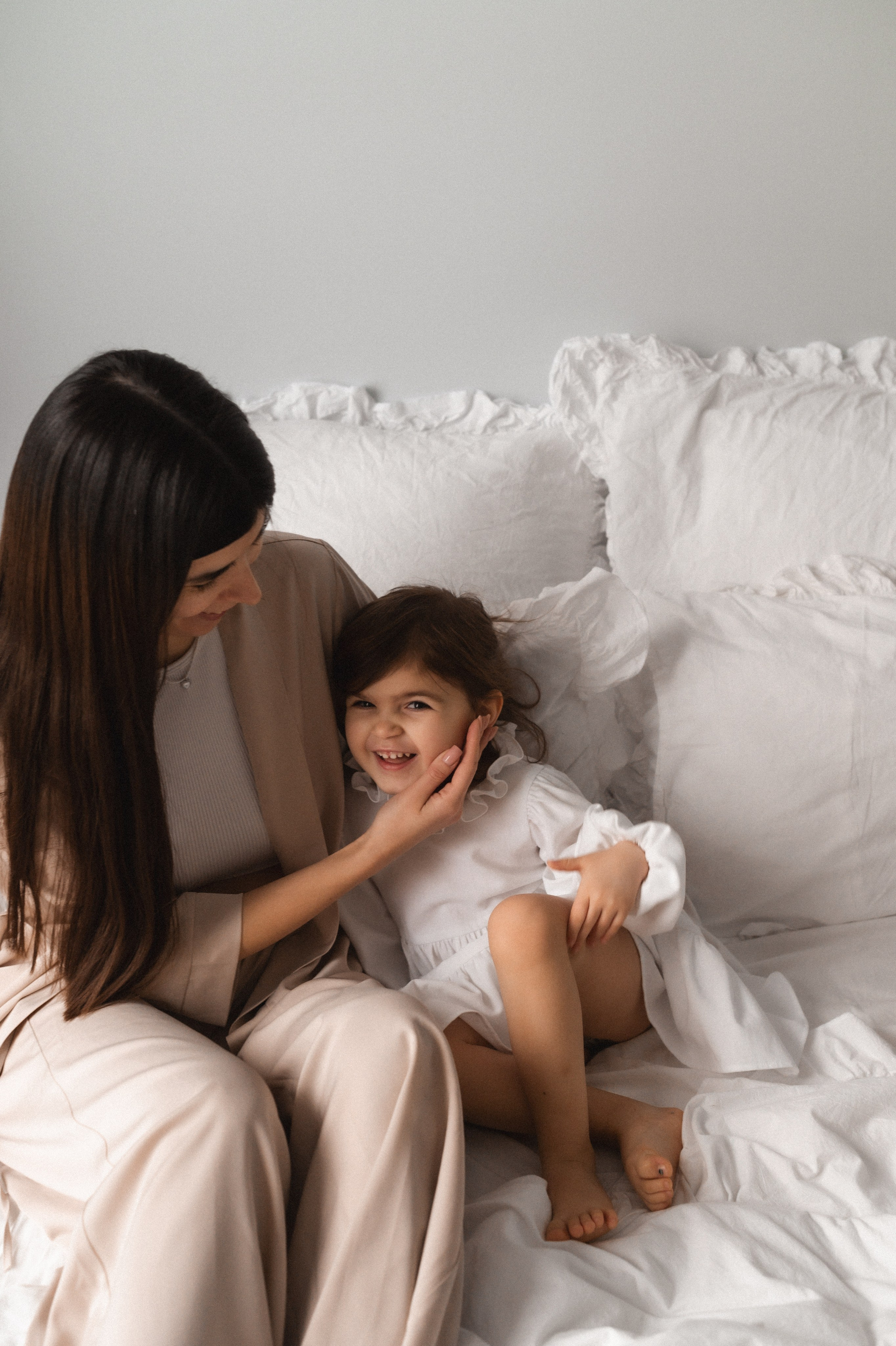 Лена и Николь дома. Семейный и свадебный lifestyle-фотограф в Москве Мария Петрова