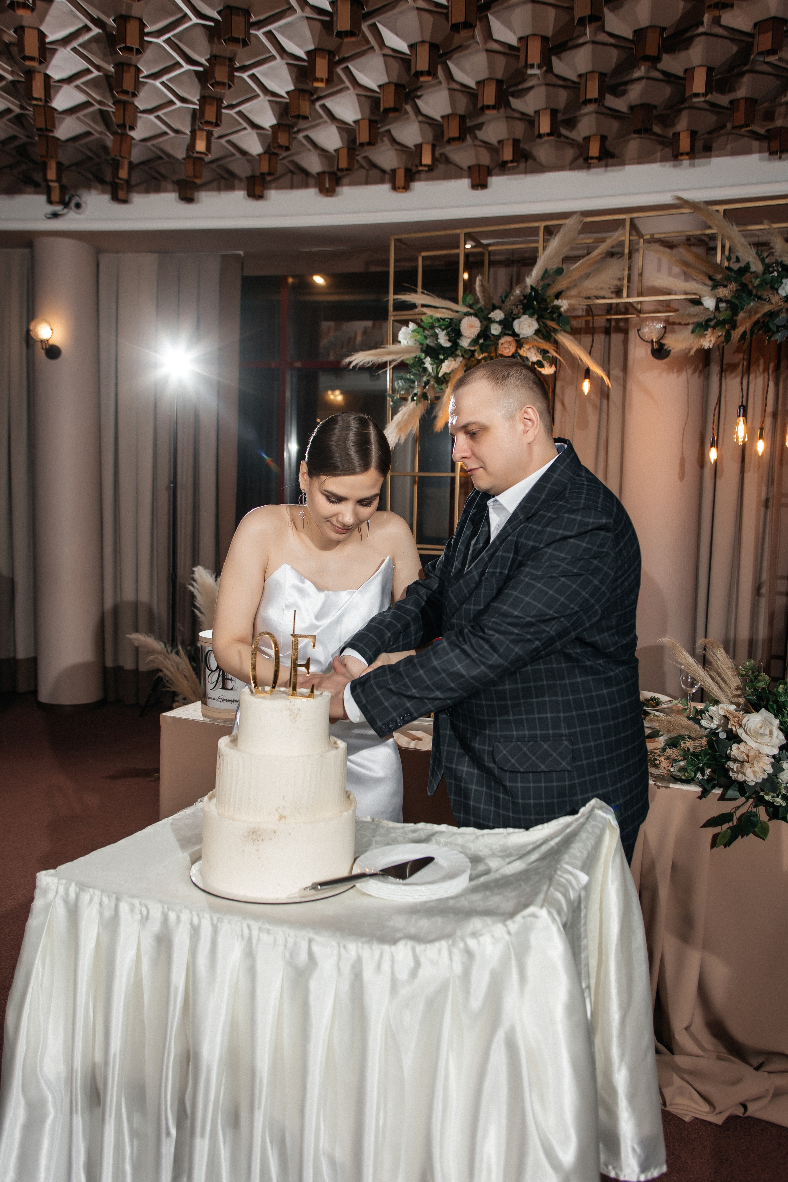 Олег & Катя | 14.04.23. Свадебный и семейный фотограф в Омске Евгения Хакимова