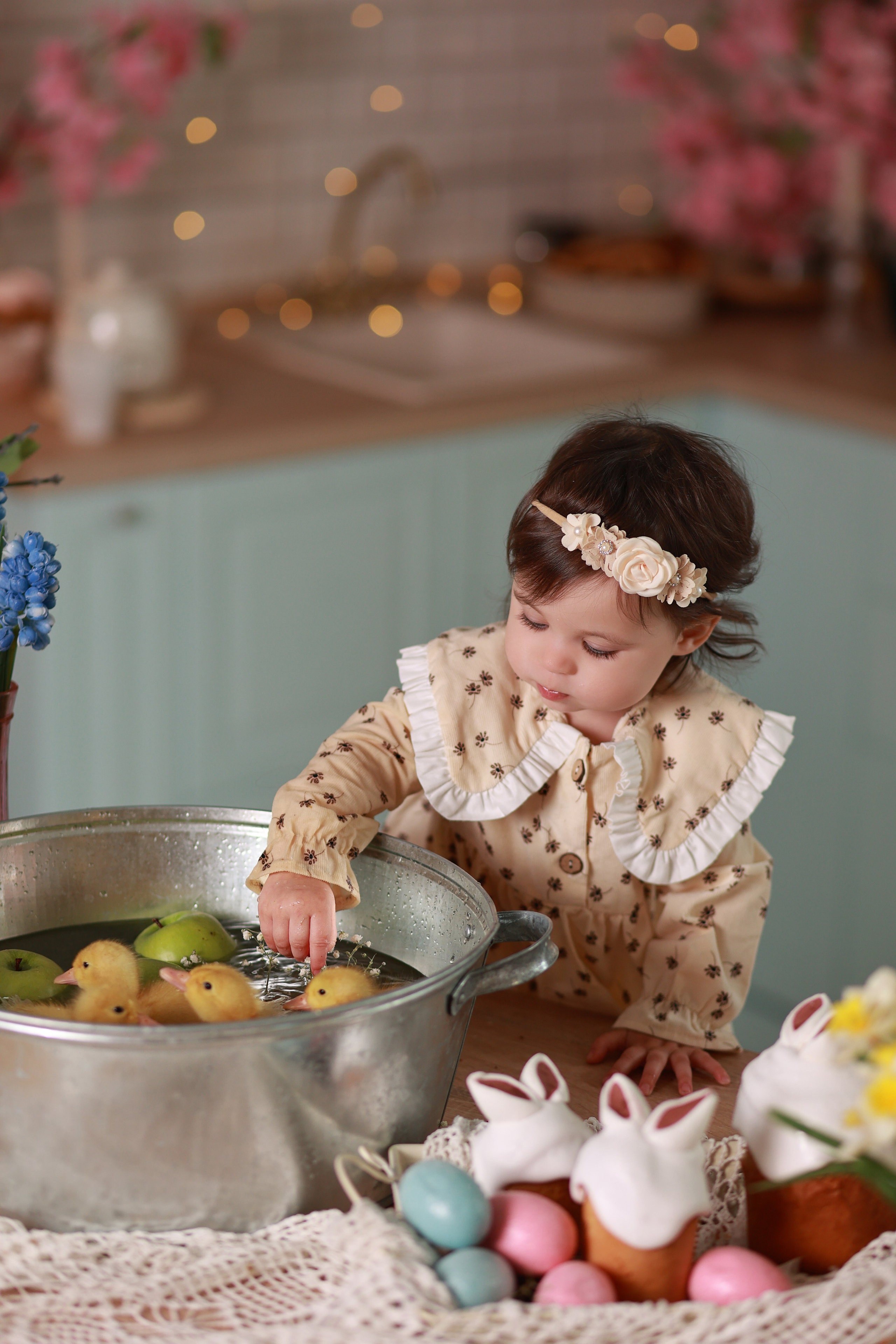 «Светлая Пасха» с утятами. Детский семейный фотограф Краснодар