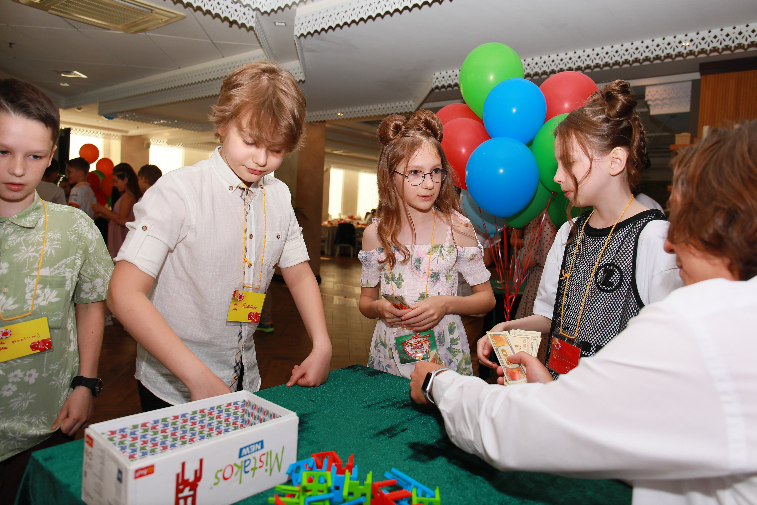 Выпускной 4 класс (Р-н Разговоры на крыше). Детский семейный фотограф Краснодар