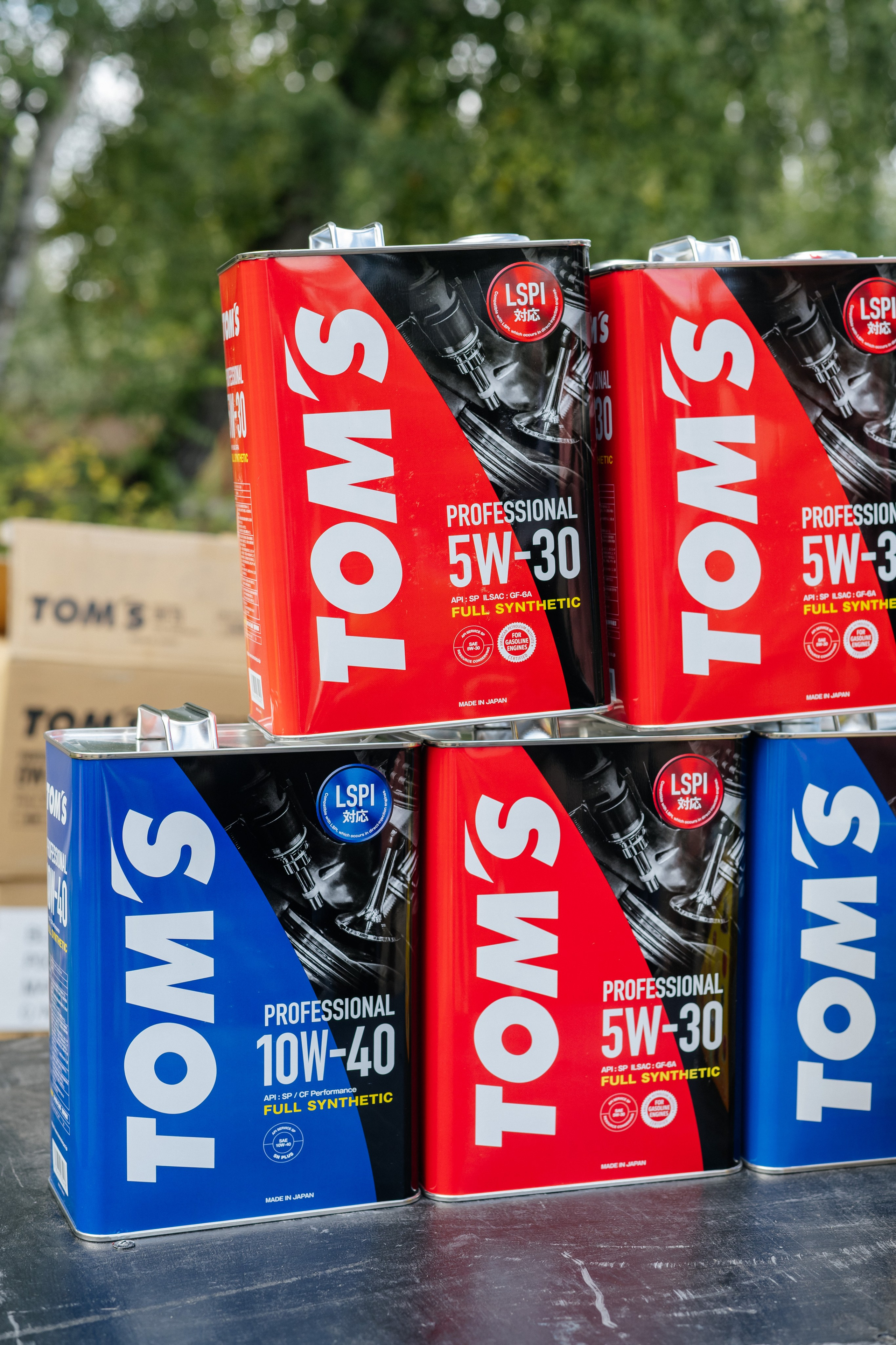 Моторное масло Tom's. Фотограф в Красноярске