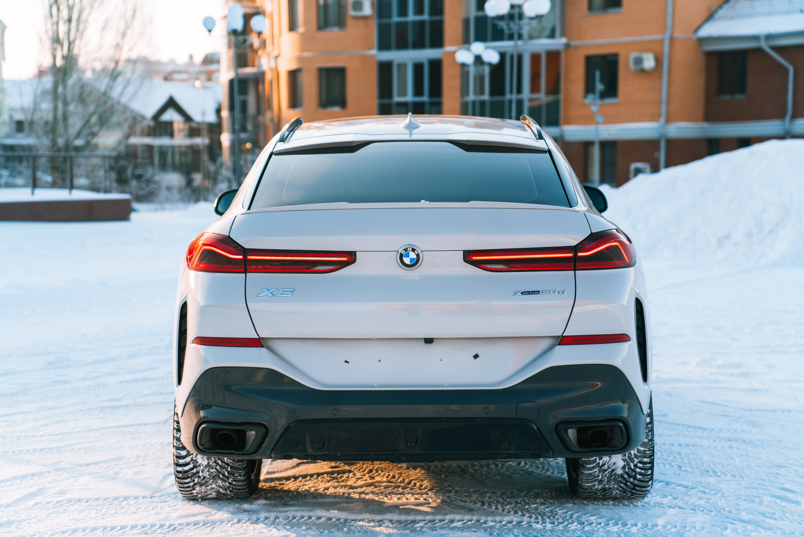 BMW X6 30d X-Drive. Идеальные портреты для соцсетей — Фотограф Ленар