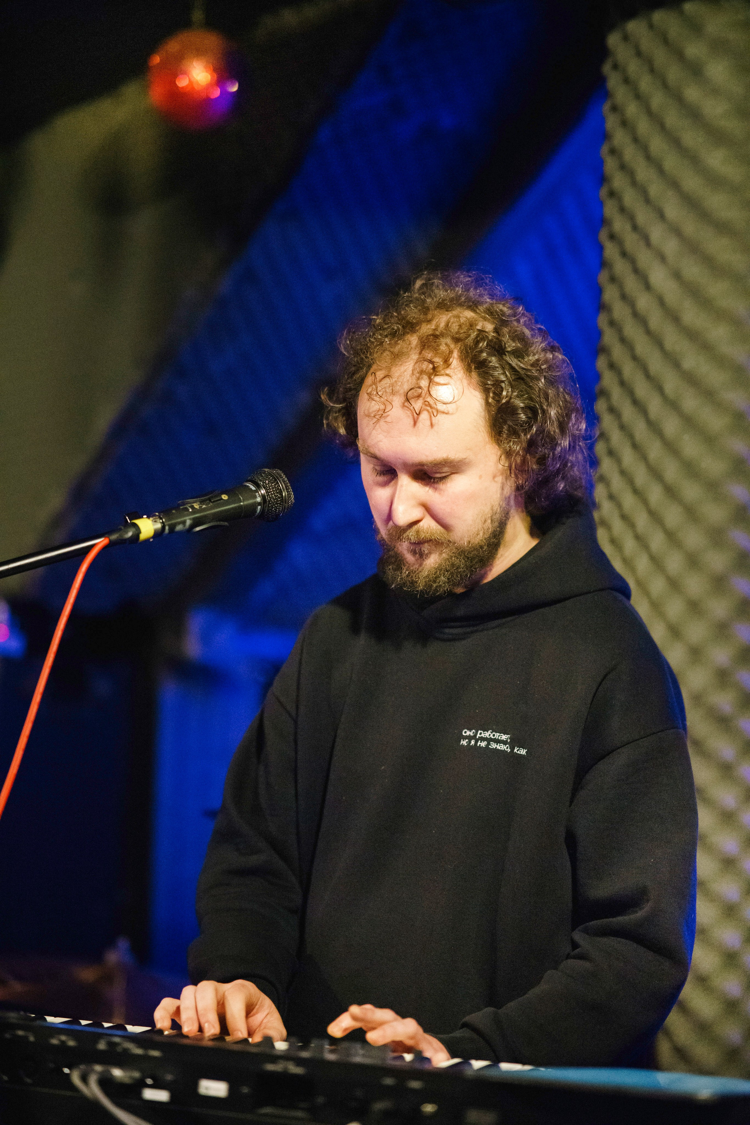 Концерт группы Тони Мак в баре Debaser. Фотограф в Санкт-Петербурге Ибрагимова Алина