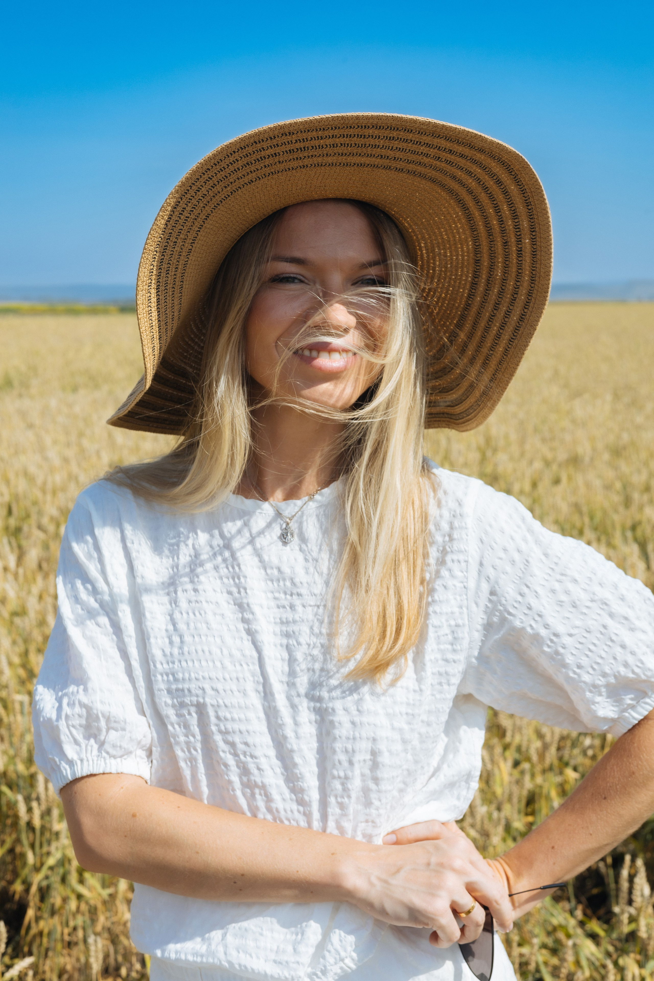 ПОДСОЛНУХИ 2025. Фотограф Красноярск съемки лавстори, фотосессия в студии, портретная съемка, творческие фотосессии