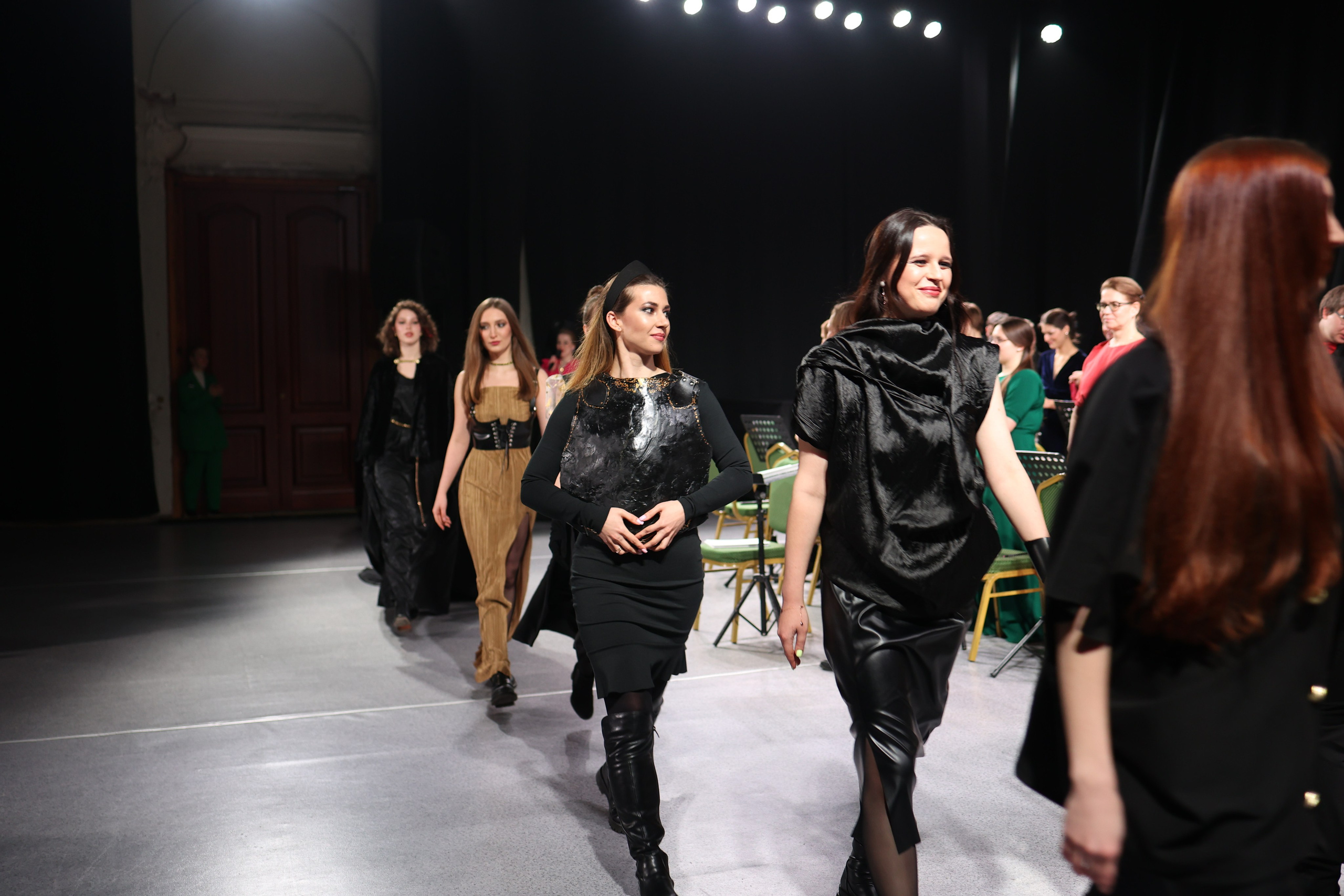 Модельный показ. Портретный фотограф в Санкт-Петербурге