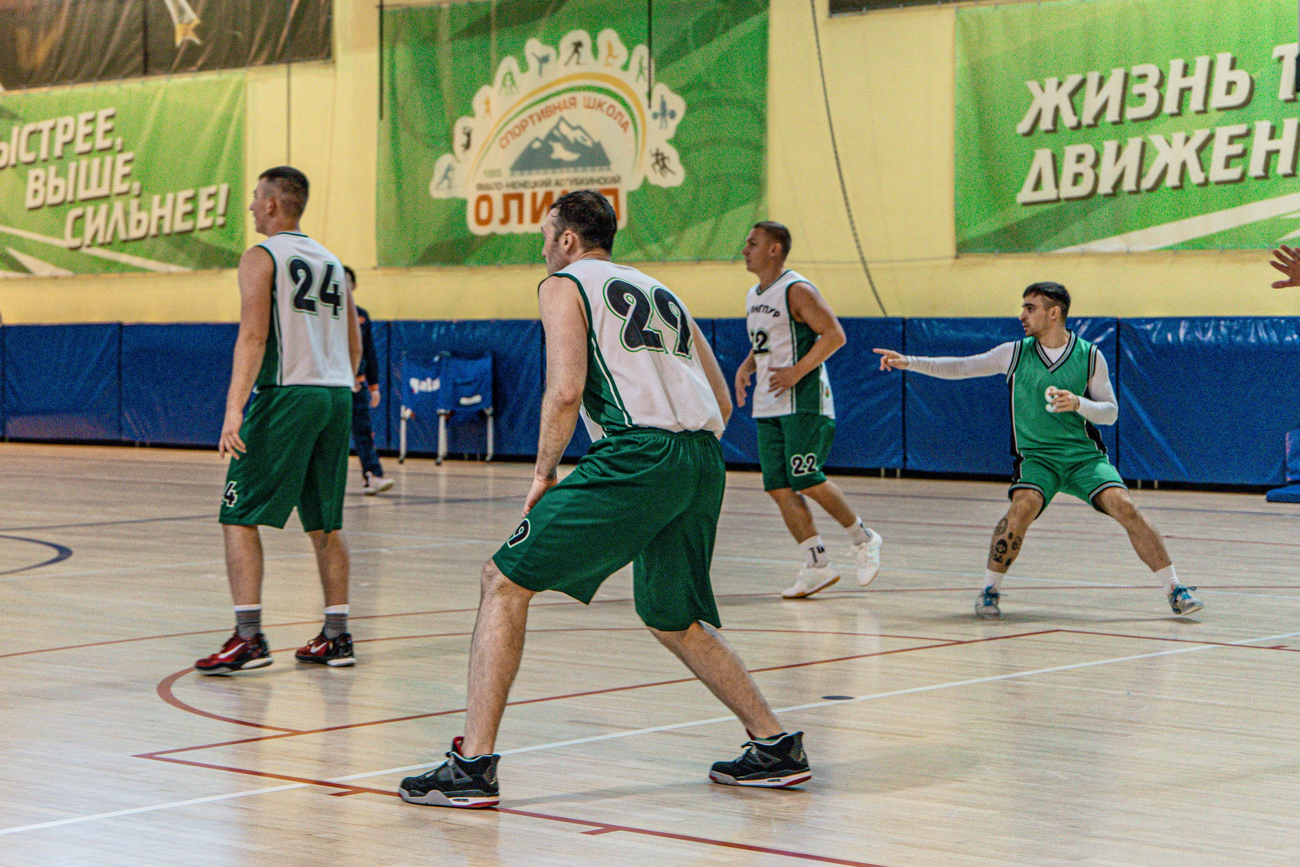 Соревнования по баскетболу в рамках городской спартакиады. Фотограф в Губкинском | Александра Артамонова