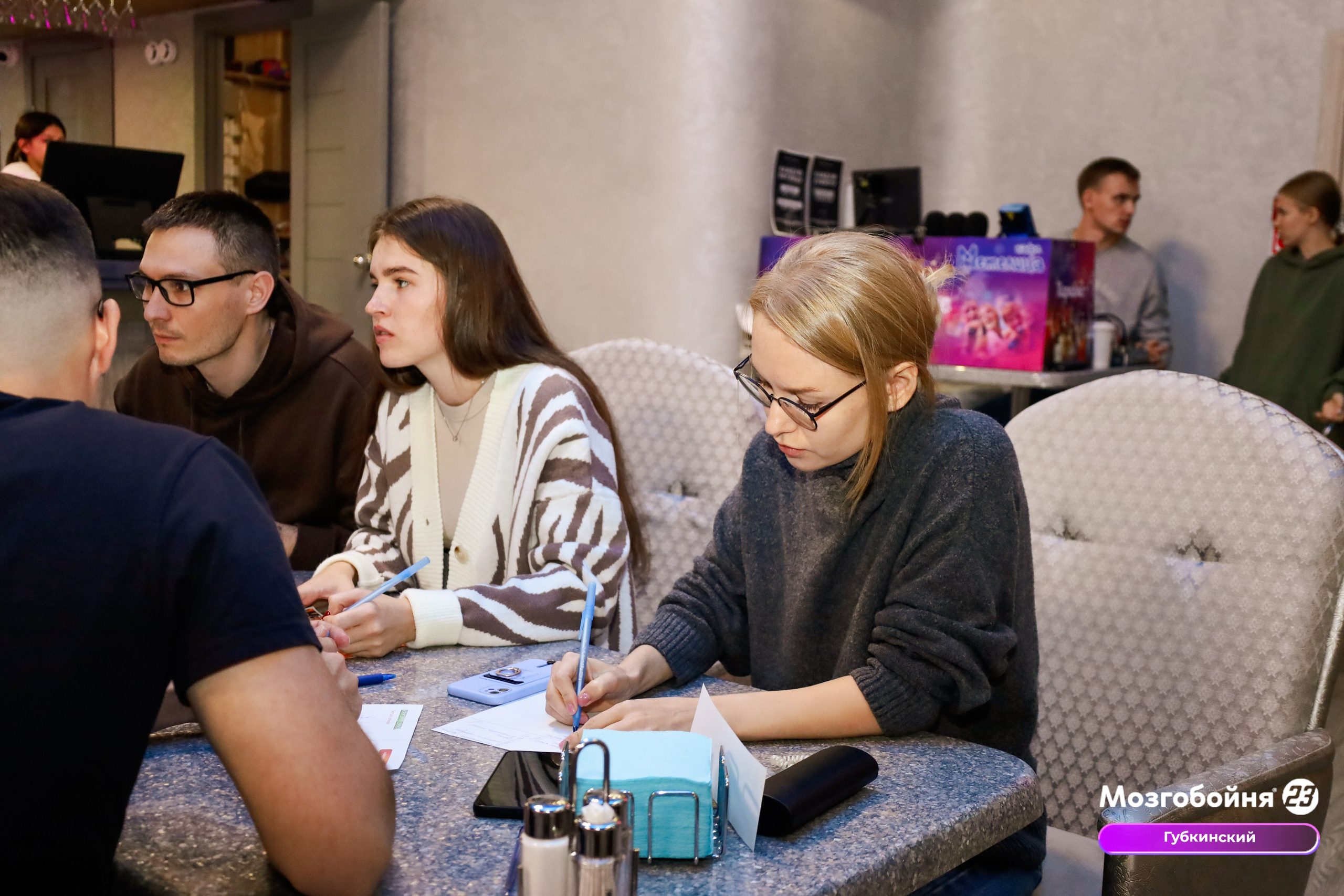 1 октября 2023. Фотограф в Губкинском | Александра Артамонова