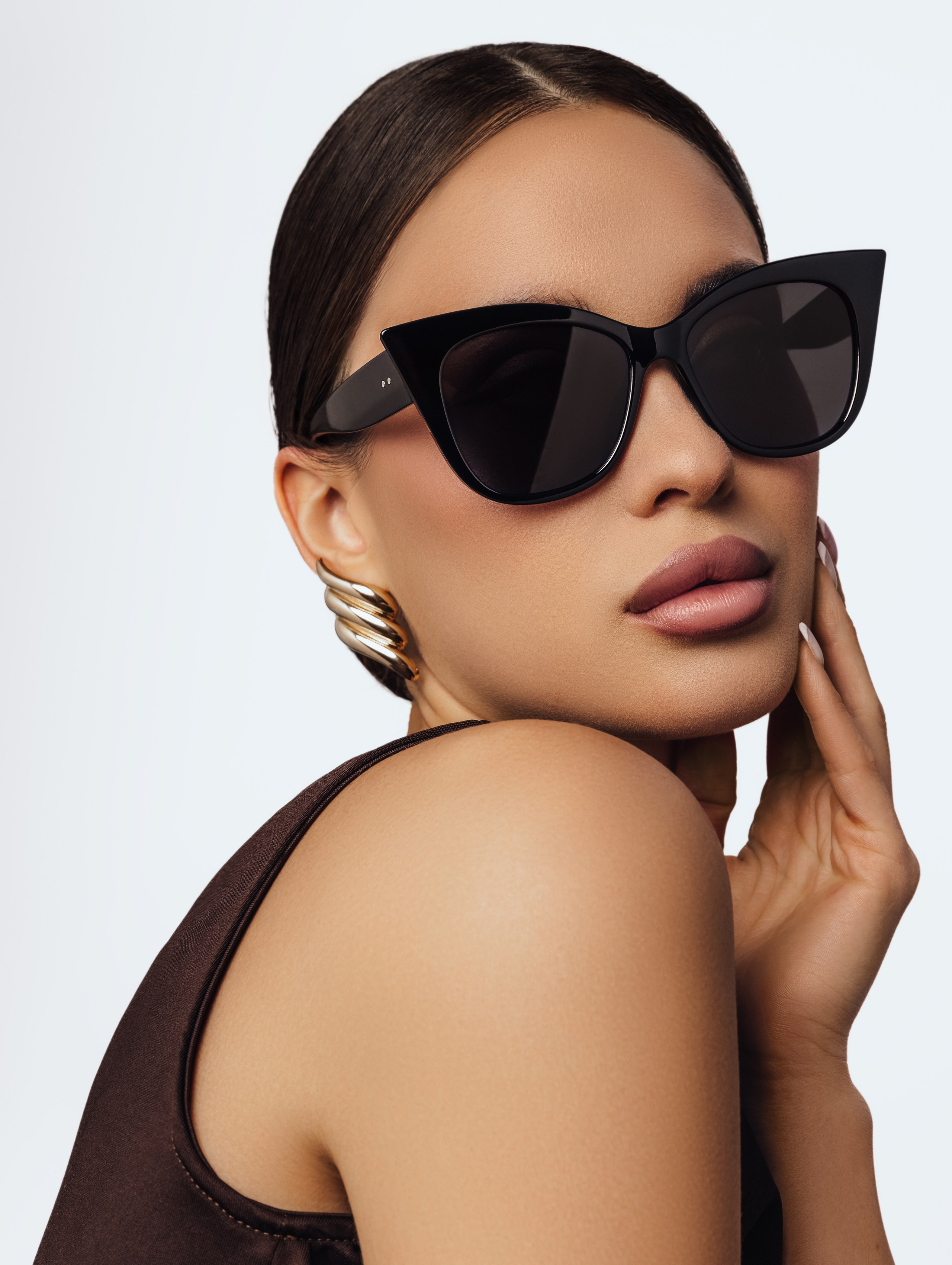 TAZZY Glasses. Фотограф для маркетплейсов в Москве Озерова Кристина