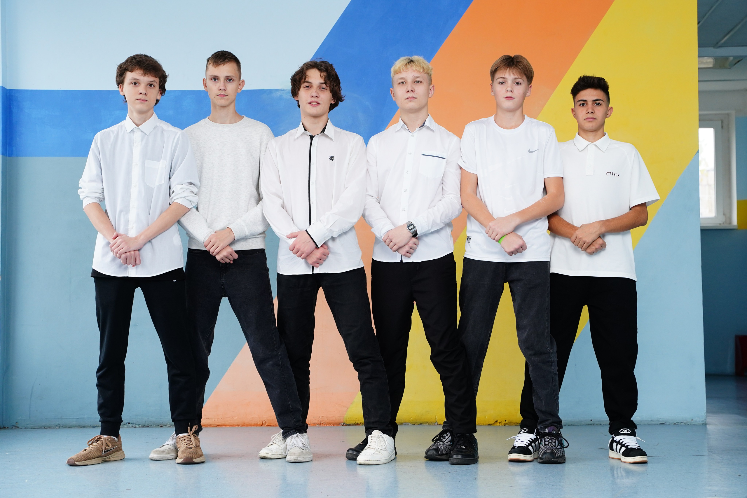 Мелкие группы / старшие классы. MEMENTO.Выпускные альбомы, школьные, юбилейные и другие книги. Ростов-на-Дону