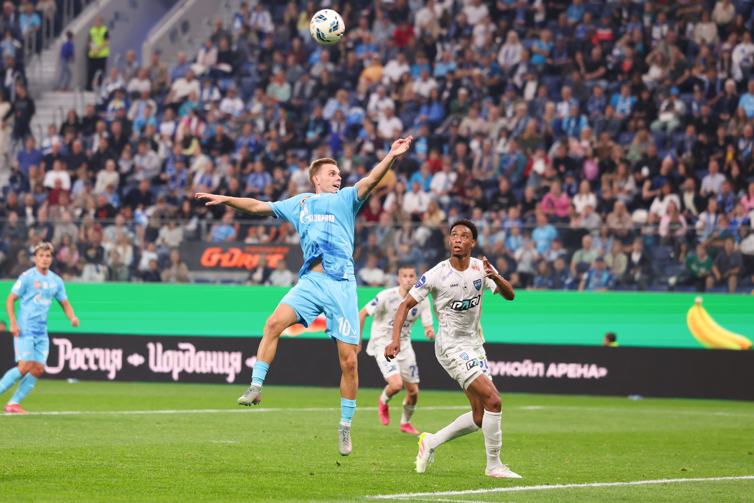 ФК «Зенит» — ФК «Пари НН» 30.08.2025. Спортивный и репортажный фотограф Антон Тереханов