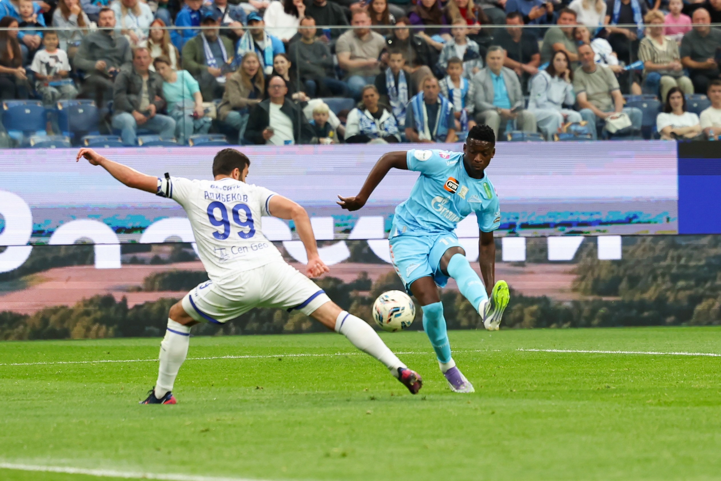 ФК «Зенит» — ФК «Динамо» Махачкала 23.08.2025. Спортивный и репортажный фотограф Антон Тереханов