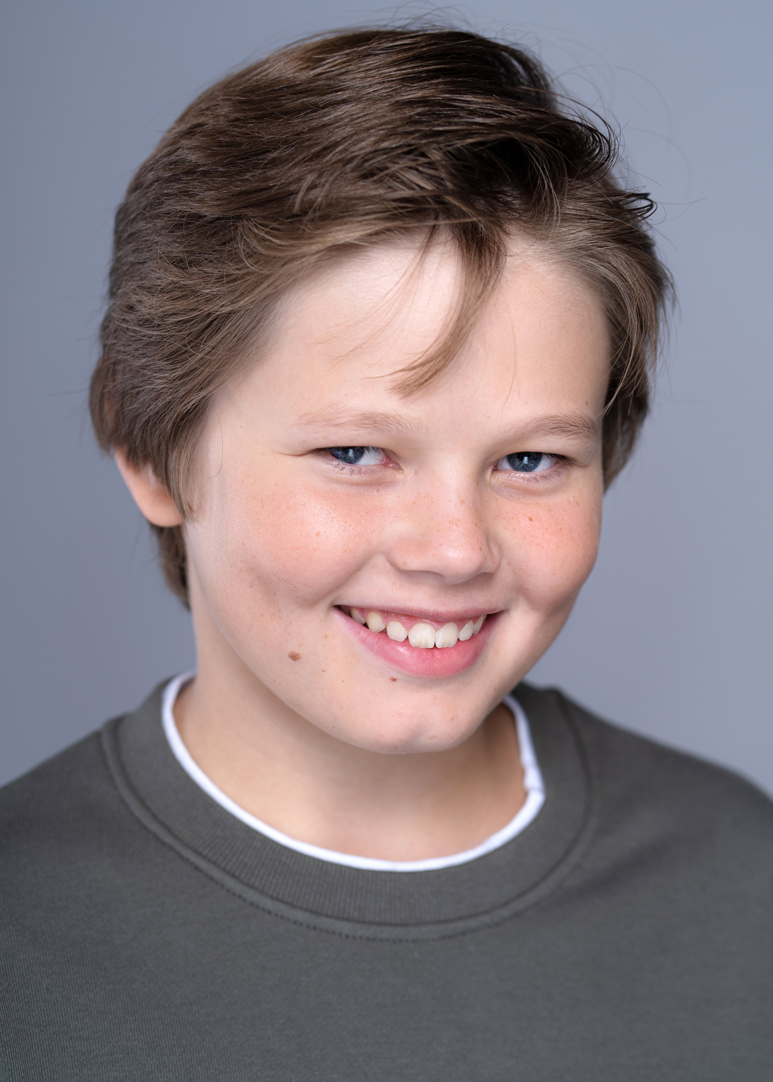 МАТВЕЙ. Портретный фотограф. Актёрское портфолио