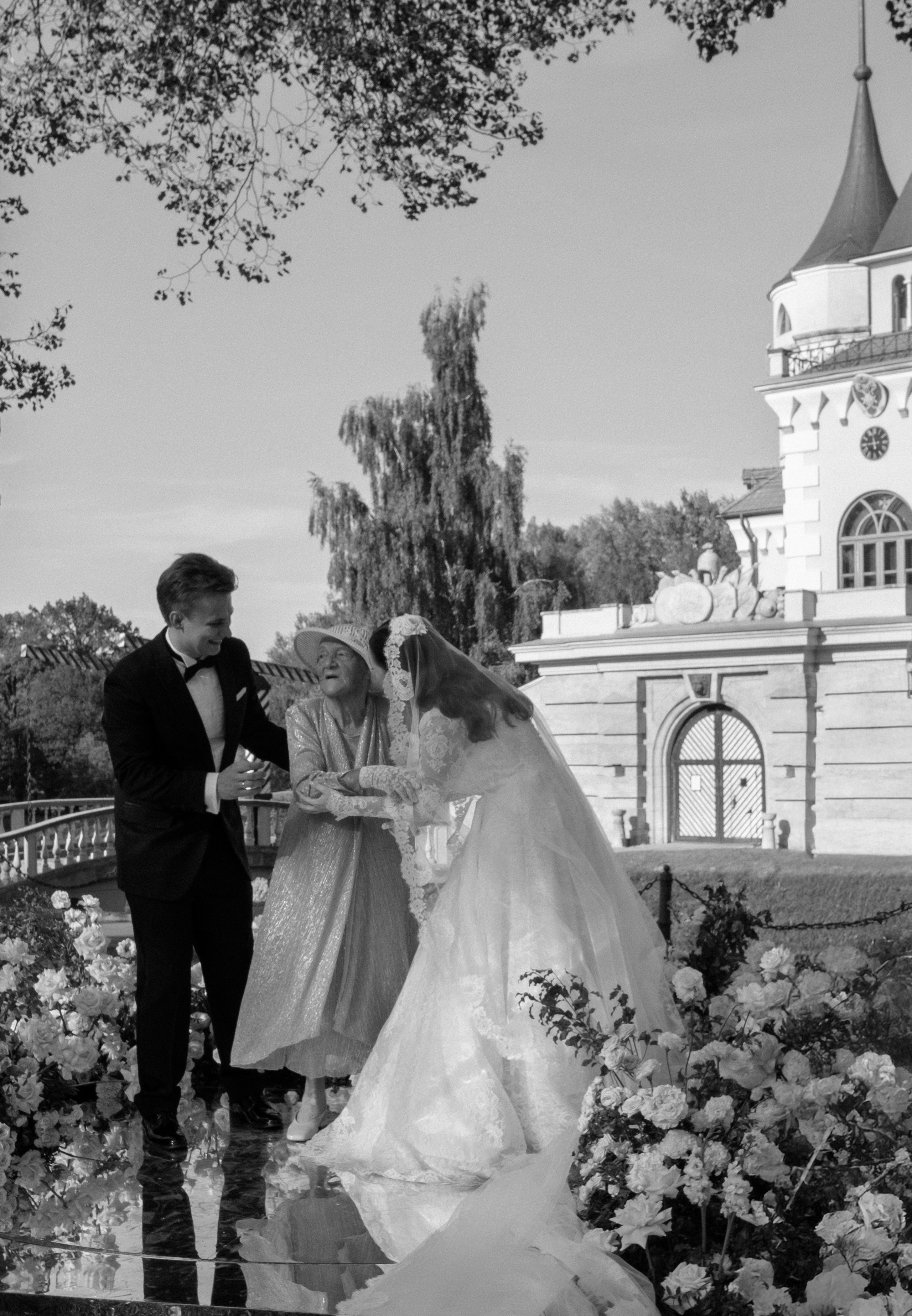 Счастливые часов не наблюдают. Свадебный и семейный фотограф в Санкт-Петербурге