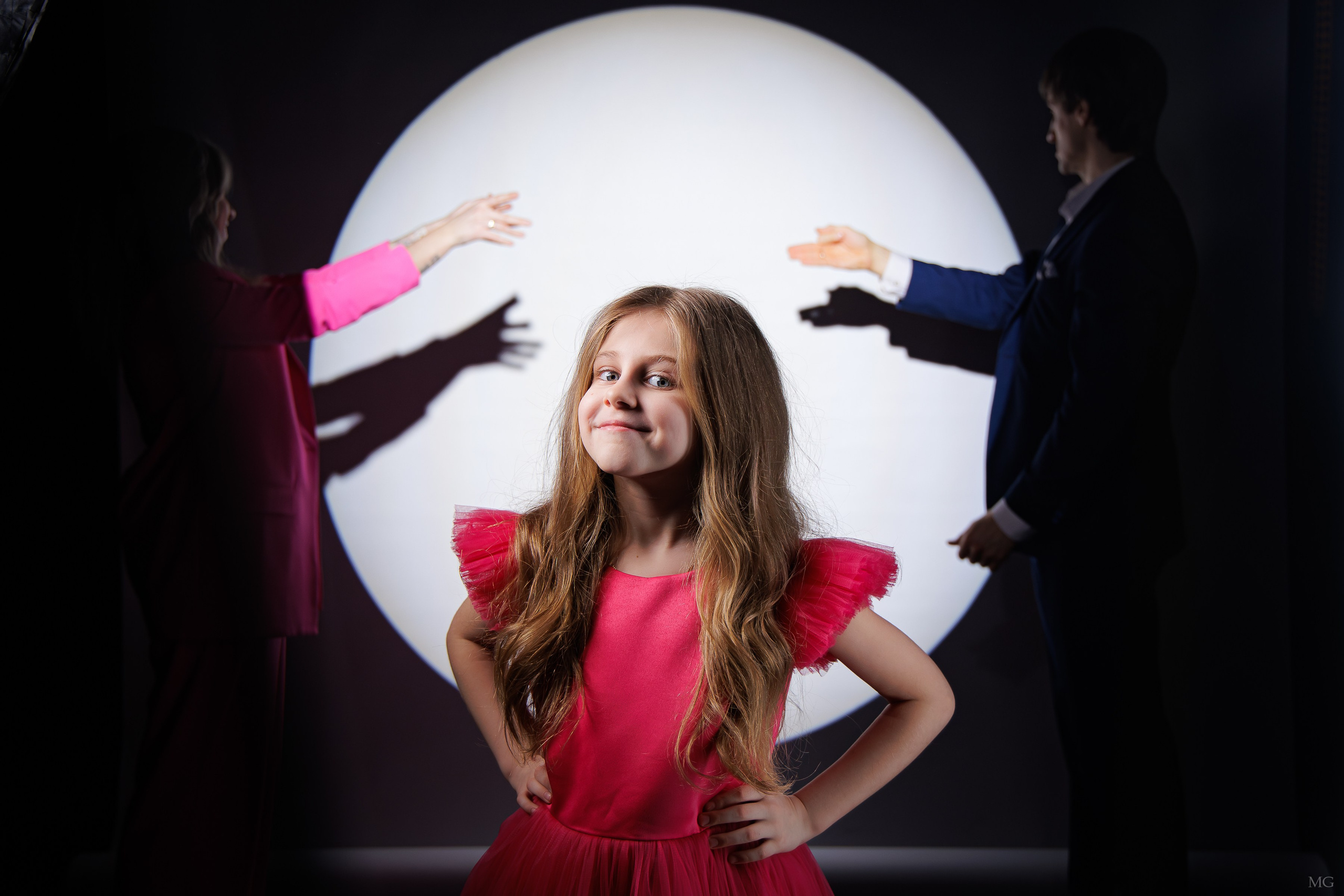 Веселье в студии. Маша Гонтарь Семейный домашний репортажный фотограф в Санкт-Петербурге