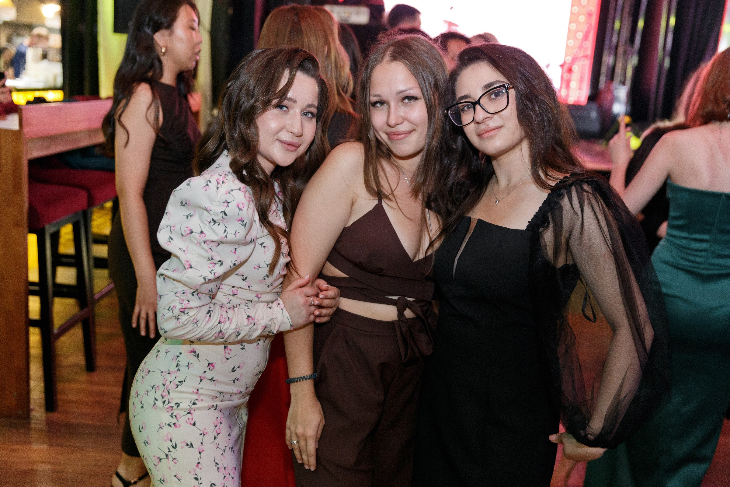 Выпуск ИГМУ'24 (KISS). Свадебный фотограф Иркутск, репортажный фотограф Иркутск