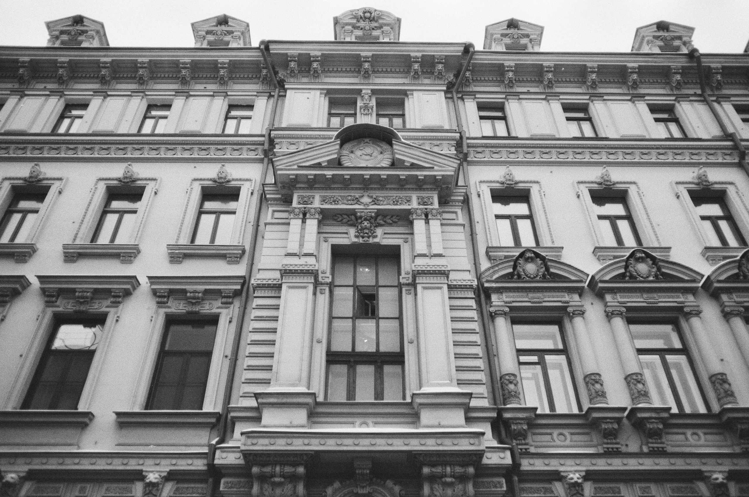 Воздвиженка / Voigtlander Bessa-T — Ultron 28 mm f2 / Fomapan 400 BW