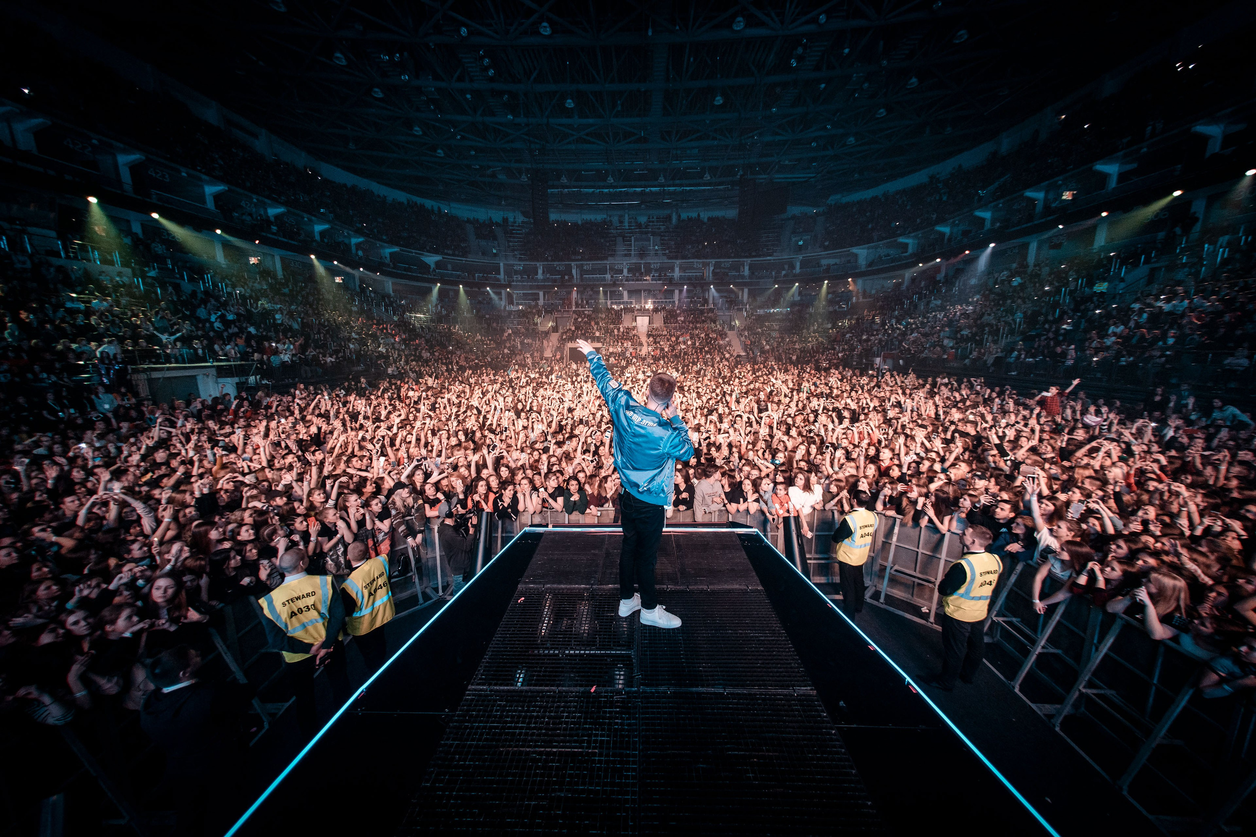 Виталий Кривцов  Музыкальный и концертный фотограф Фотосъёмка артистов, концертов и фестивалей Виталий Кривцов За кулисами музыки в кадре. Репортажный, event, концертный и backstage фотограф из Москвы Виталий Кривцов