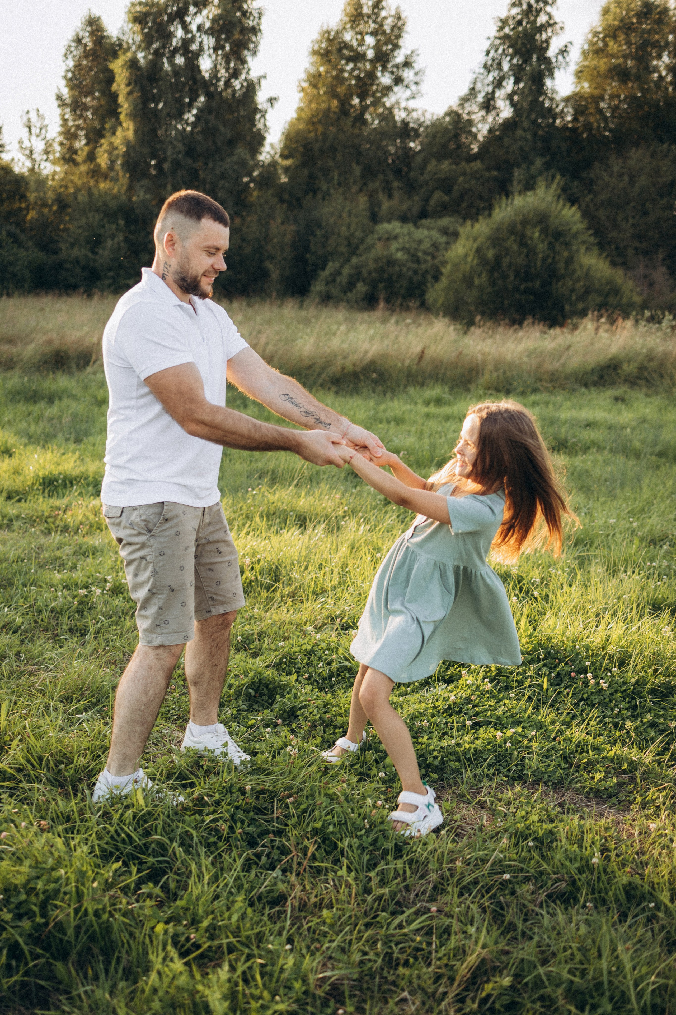 Алиса, Ульяна, Лена и Евгений. Фотограф Елена Рябцева