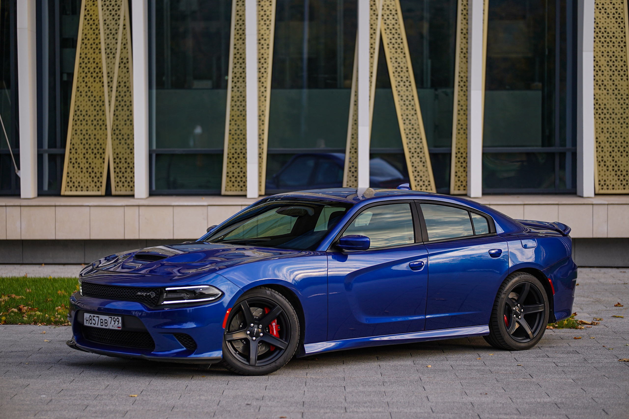 Dodge Charger Hellcat. Автомобильный фотограф Шакая Кирилл