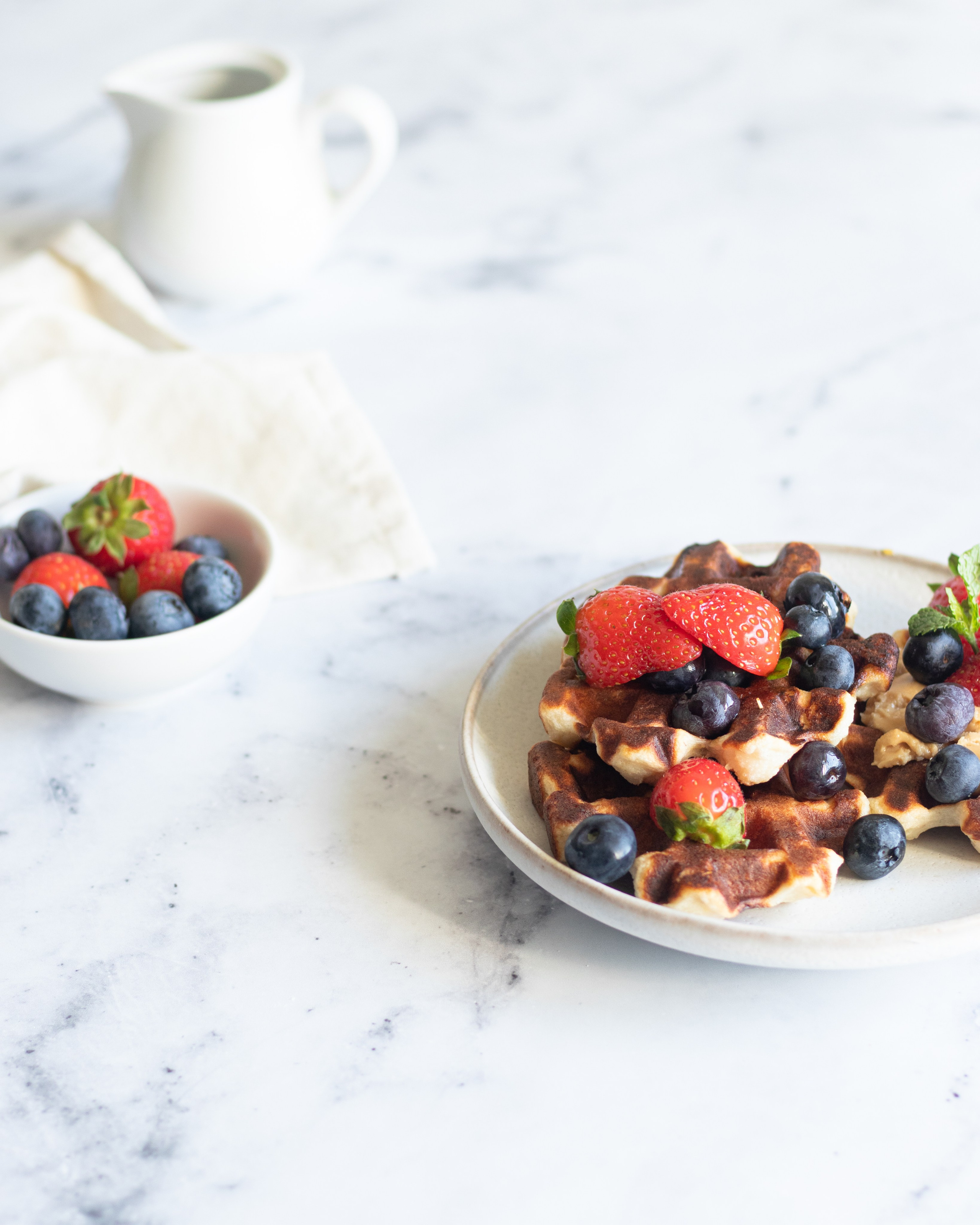 Минимализм. Олеся Скобцова фуд и предметный фотограф, видеомейкер, Сургут