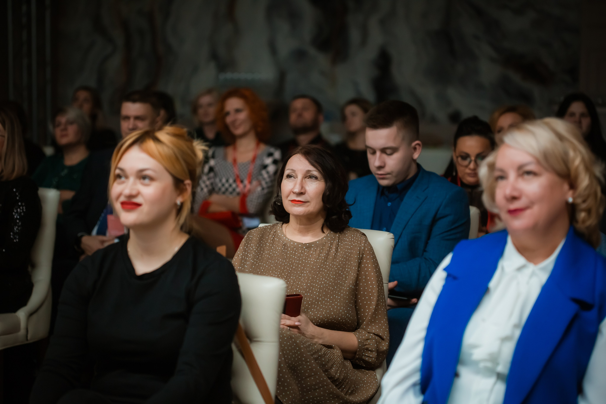 Этажи — подведение итогов 2023. Репортажный фотограф Василий Сазонов в Нижневартовске