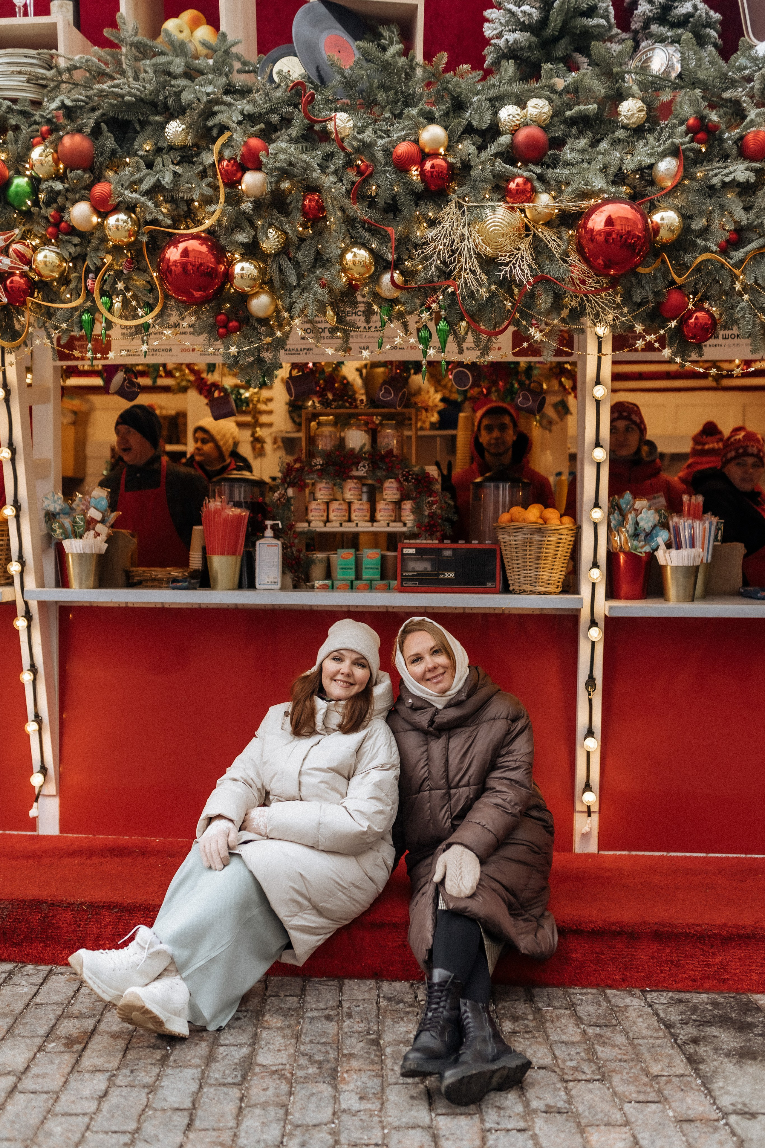 Новогодняя прогулка, ГУМ-ярмарка. Ира и Маша!. Профессиональный фотограф, Москва |Видное Елена Елизарова