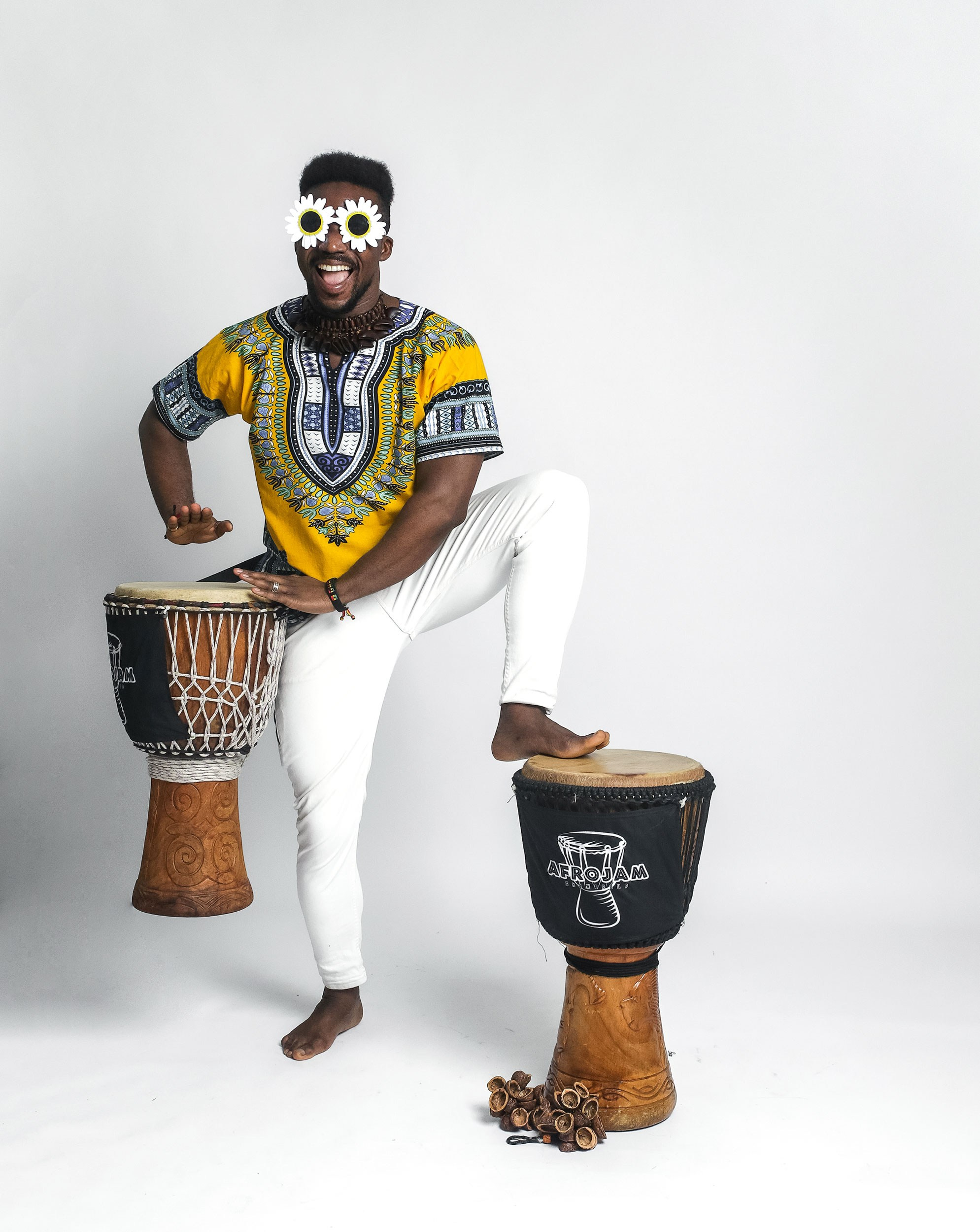 Шоу африканских барабанов. Фотостудия Автопортретная № 2 в Ижевске