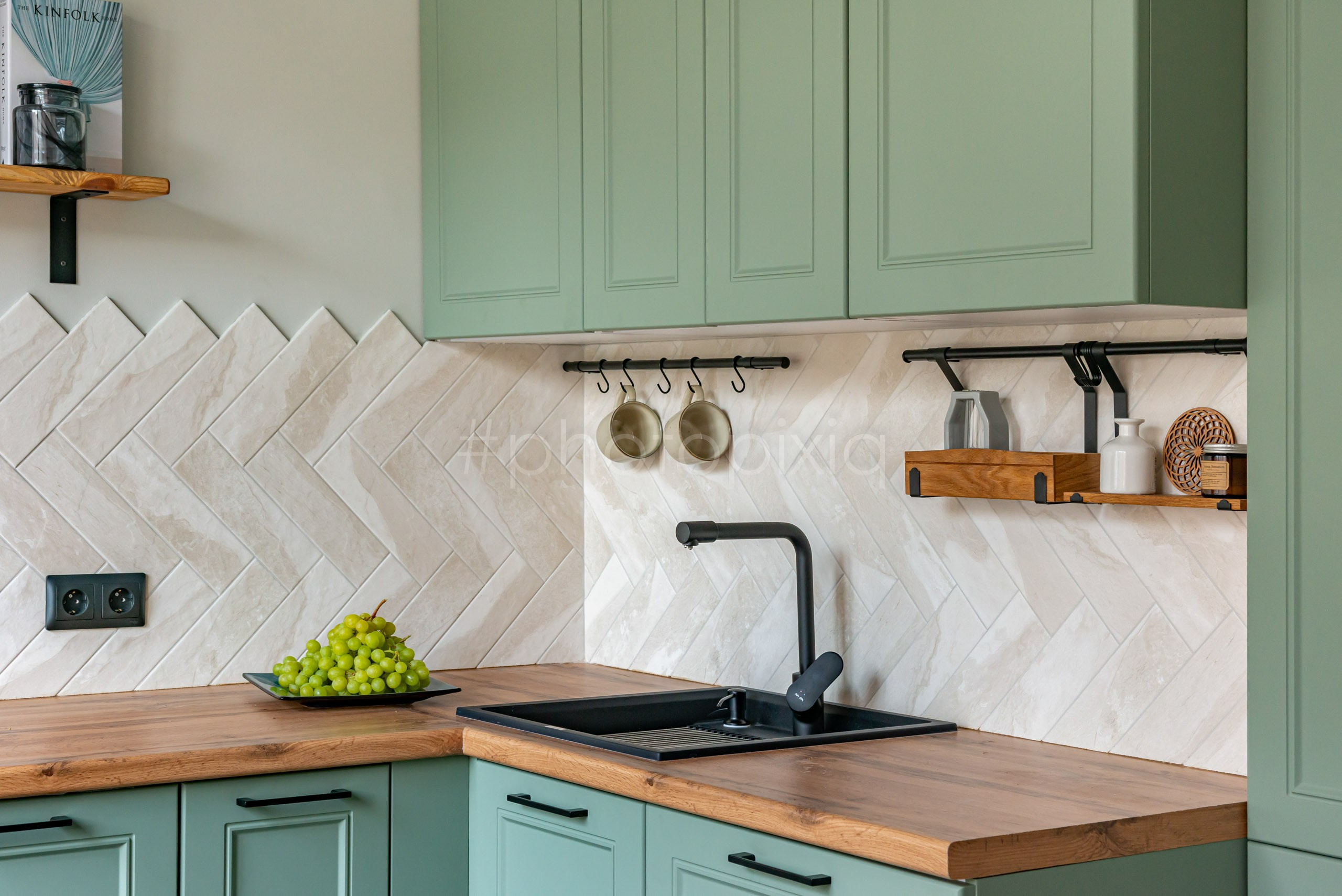 Фотосъёмка двухкомнатной квартиры для продажи. Интерьерная съёмка и виртуальные туры — Интерьерный фотограф Кузнецов Сергей (photopixiq)