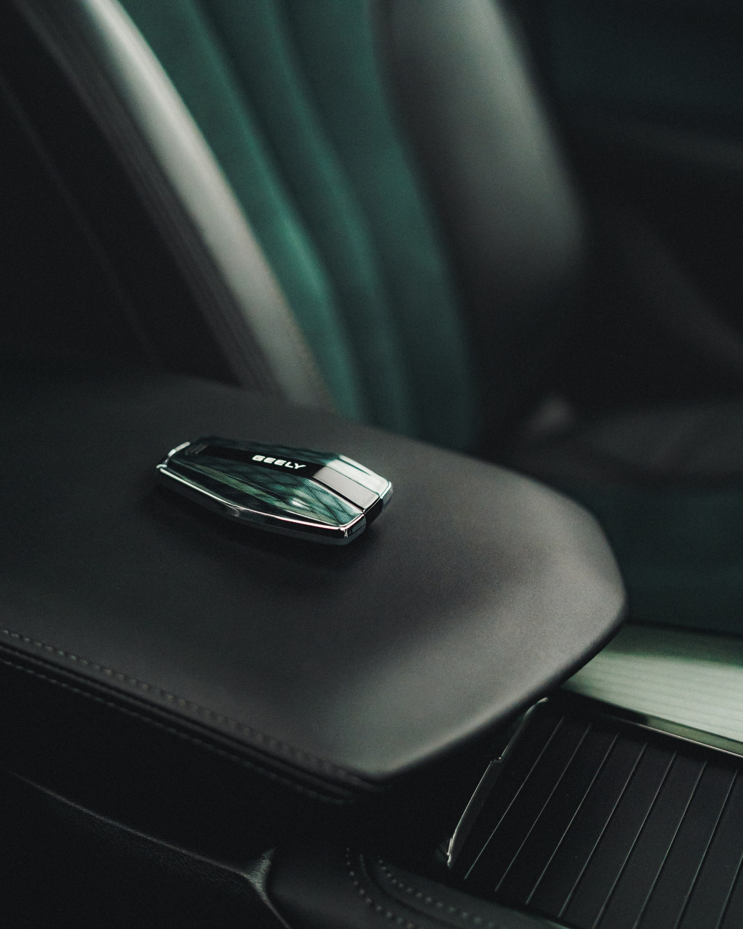 Автомобильная фотосессия Geely Monjaro для Geely Motors. Фотограф Илья К. в Москве