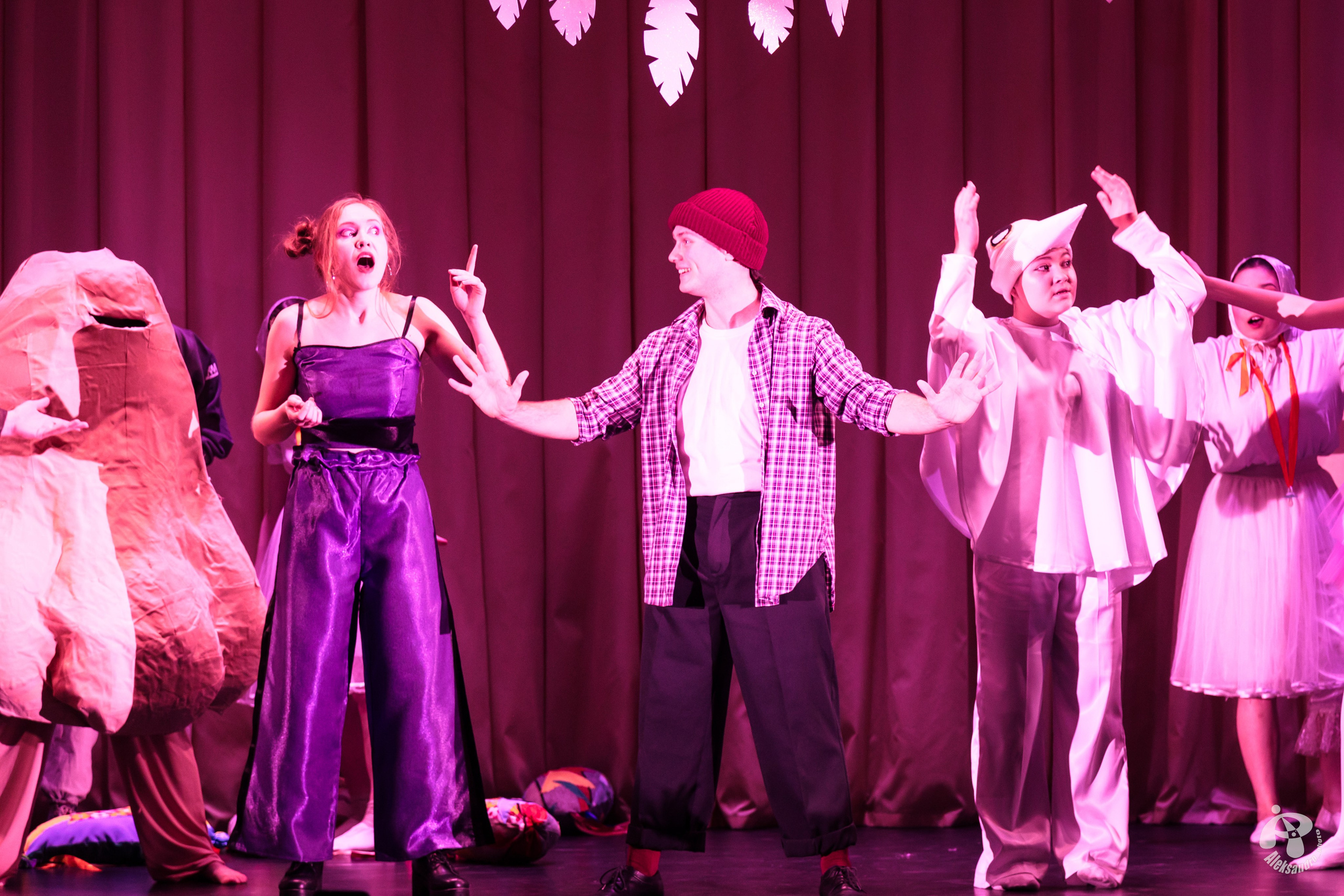 2023-03-14. Театральное выступление